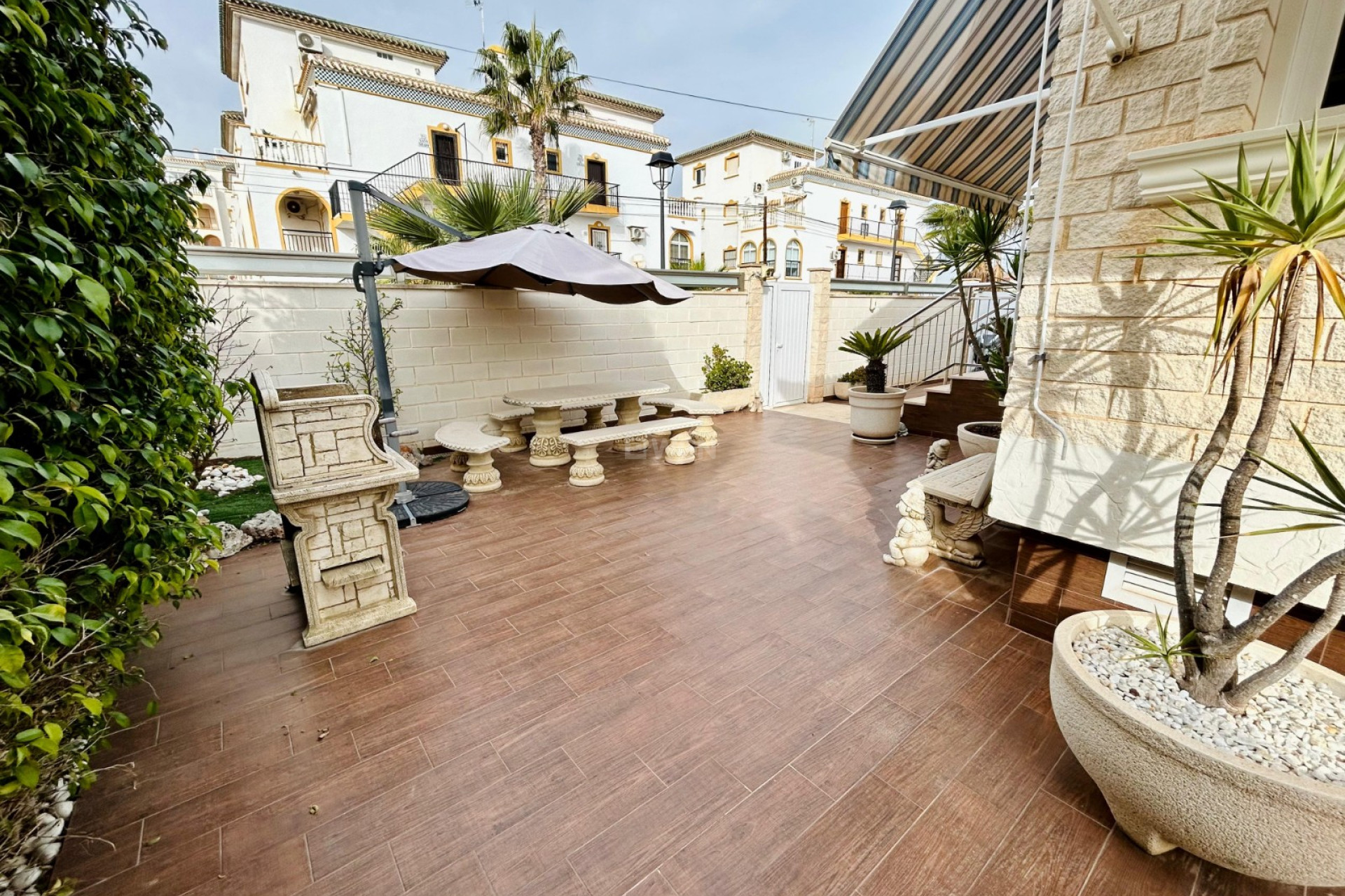 Resale - Villa - Torrevieja - Costa Blanca