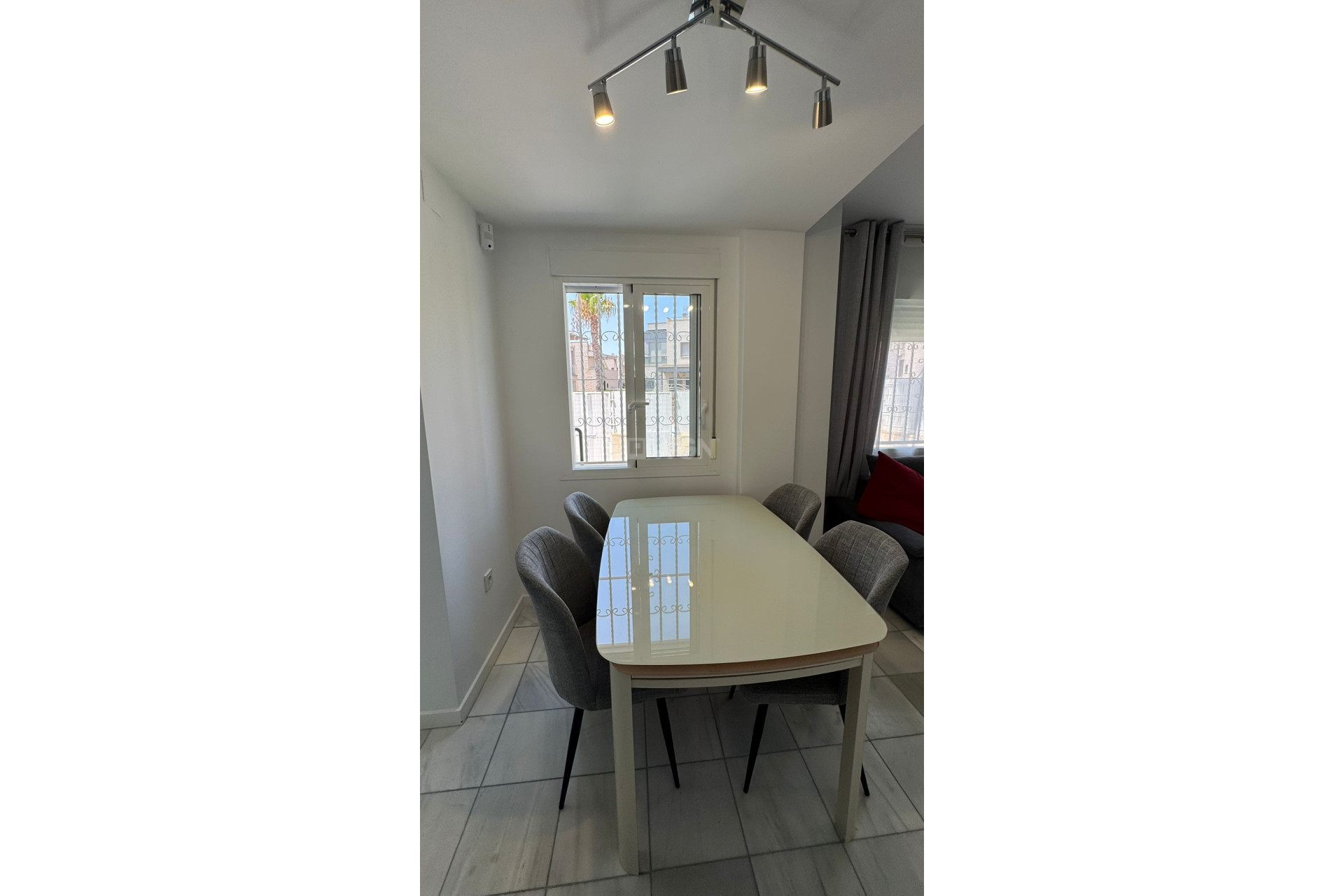 Resale - Villa - Torrevieja - Costa Blanca