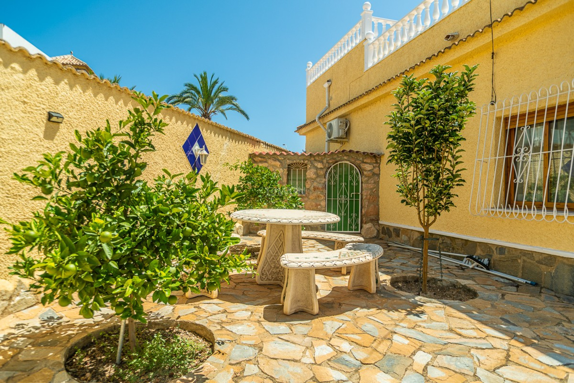 Resale - Villa - Torrevieja - Costa Blanca