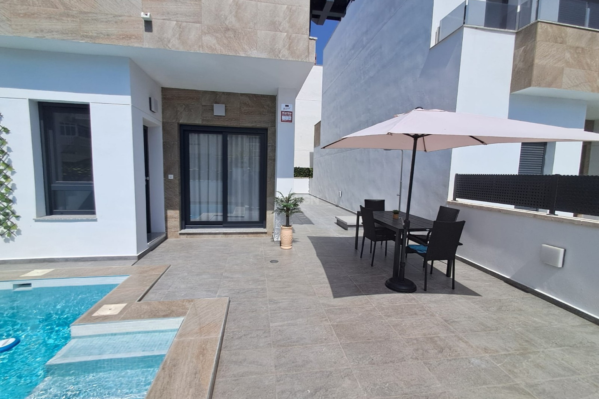 Resale - Villa - Torrevieja - Costa Blanca