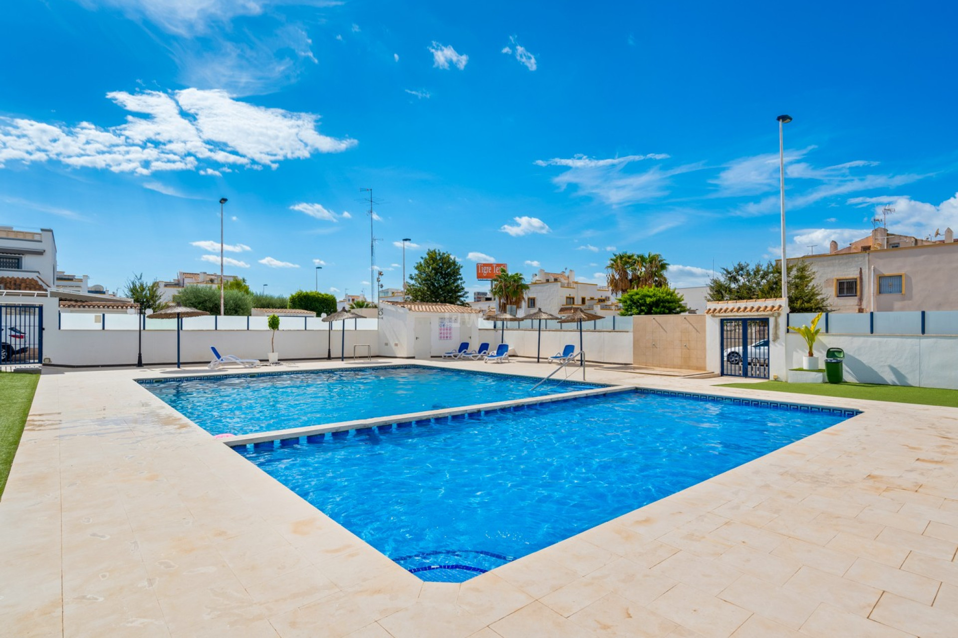 Resale - Villa - Torrevieja - Costa Blanca