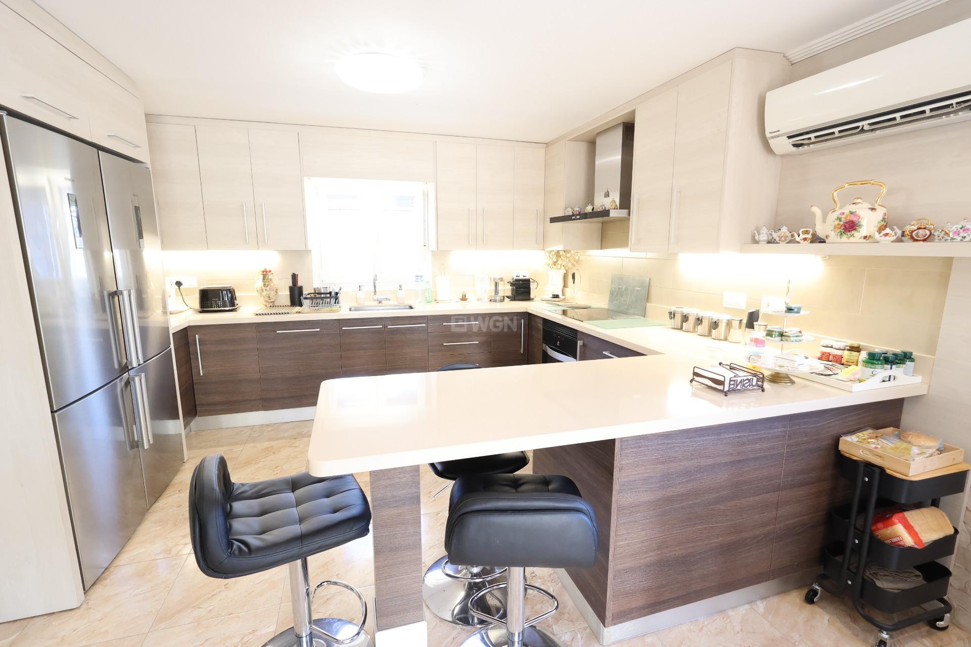 Resale - Villa - Torrevieja - Costa Blanca