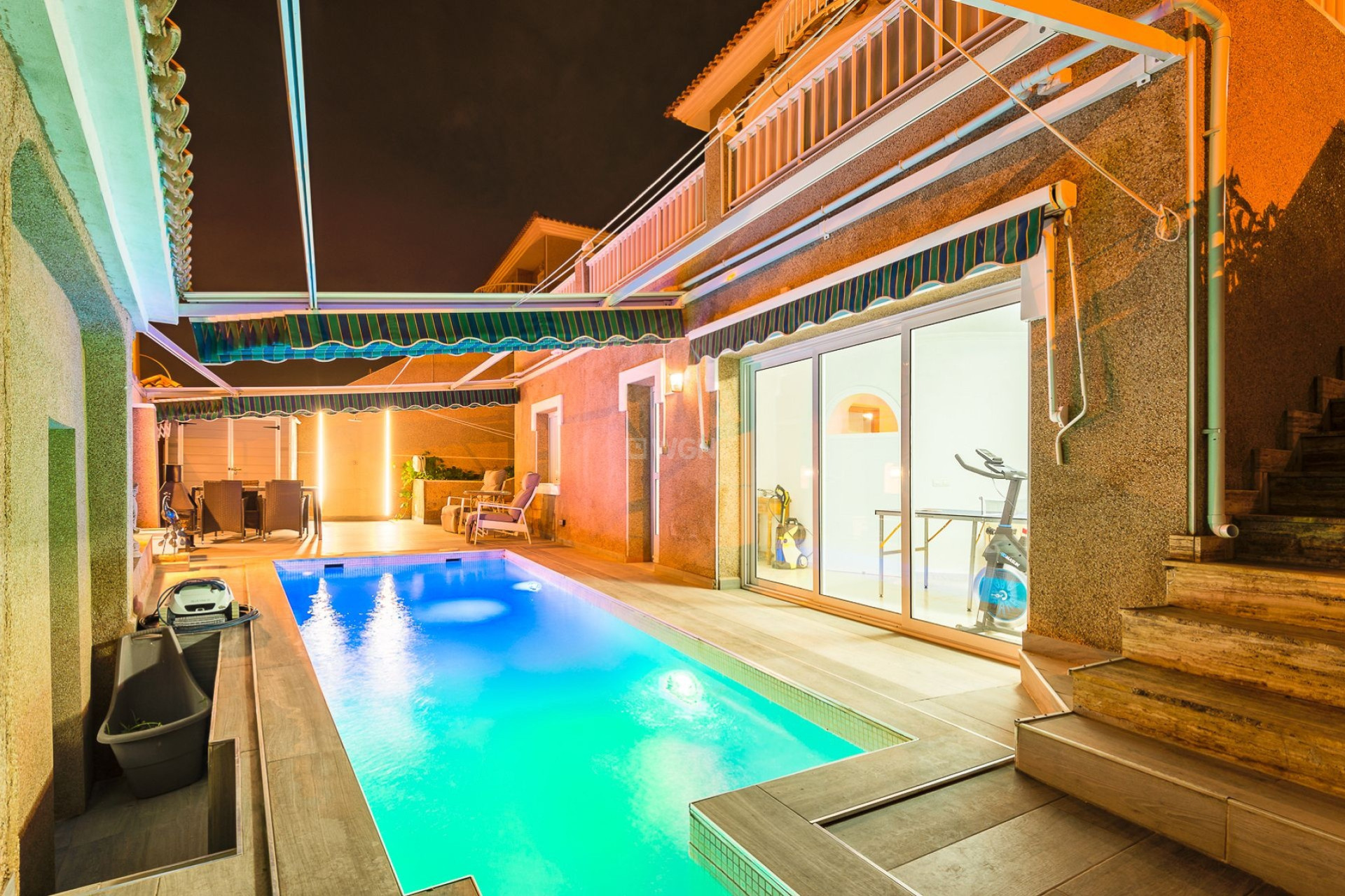 Resale - Villa - Torrevieja - Costa Blanca