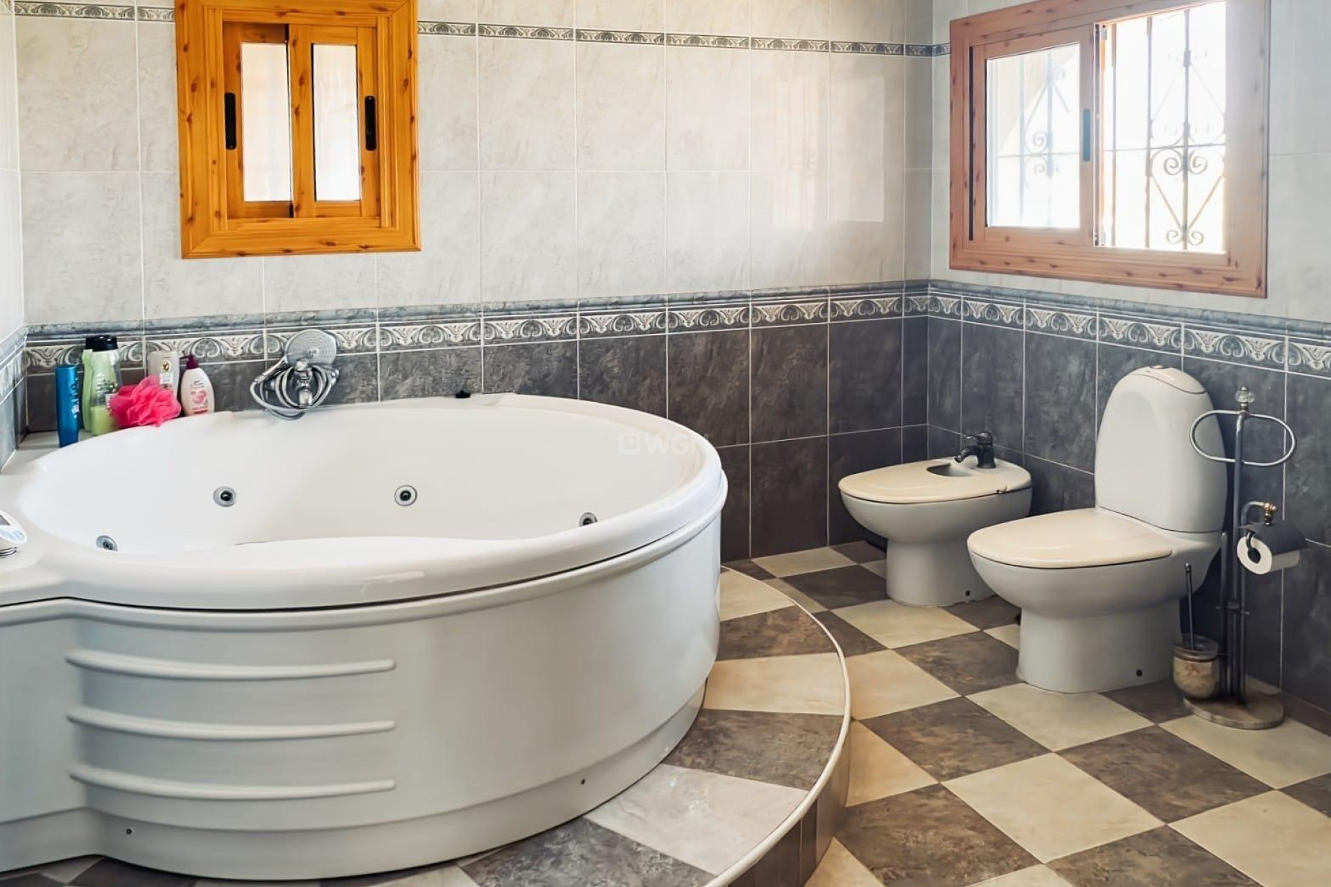 Resale - Villa - Torrevieja - Costa Blanca