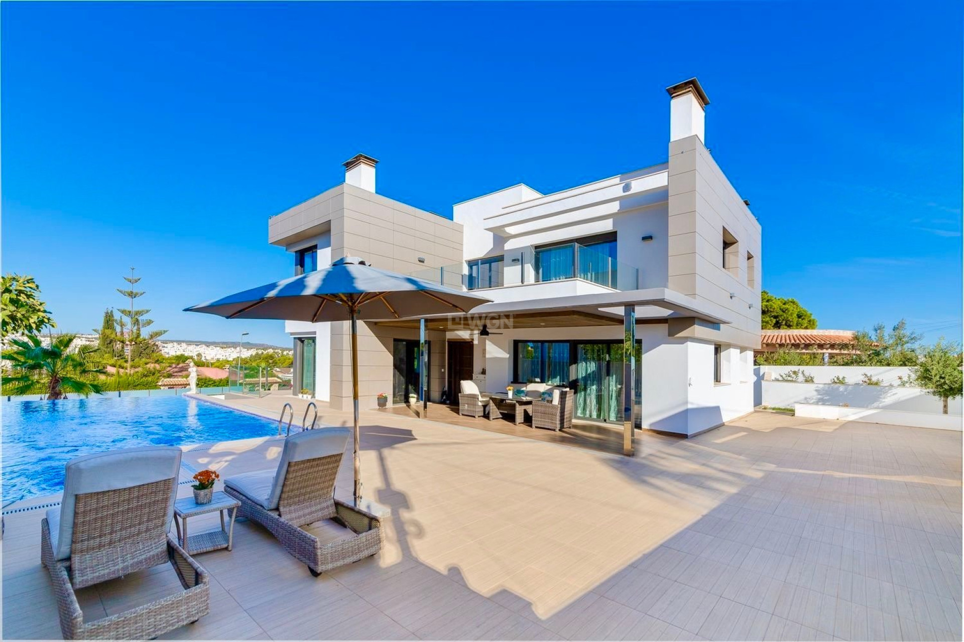 Resale - Villa - Torrevieja - Costa Blanca