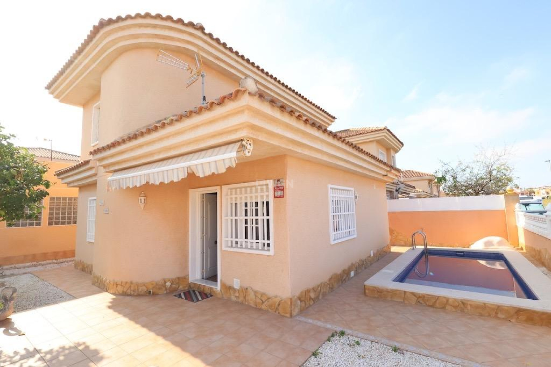 Resale - Villa - Torrevieja - Costa Blanca