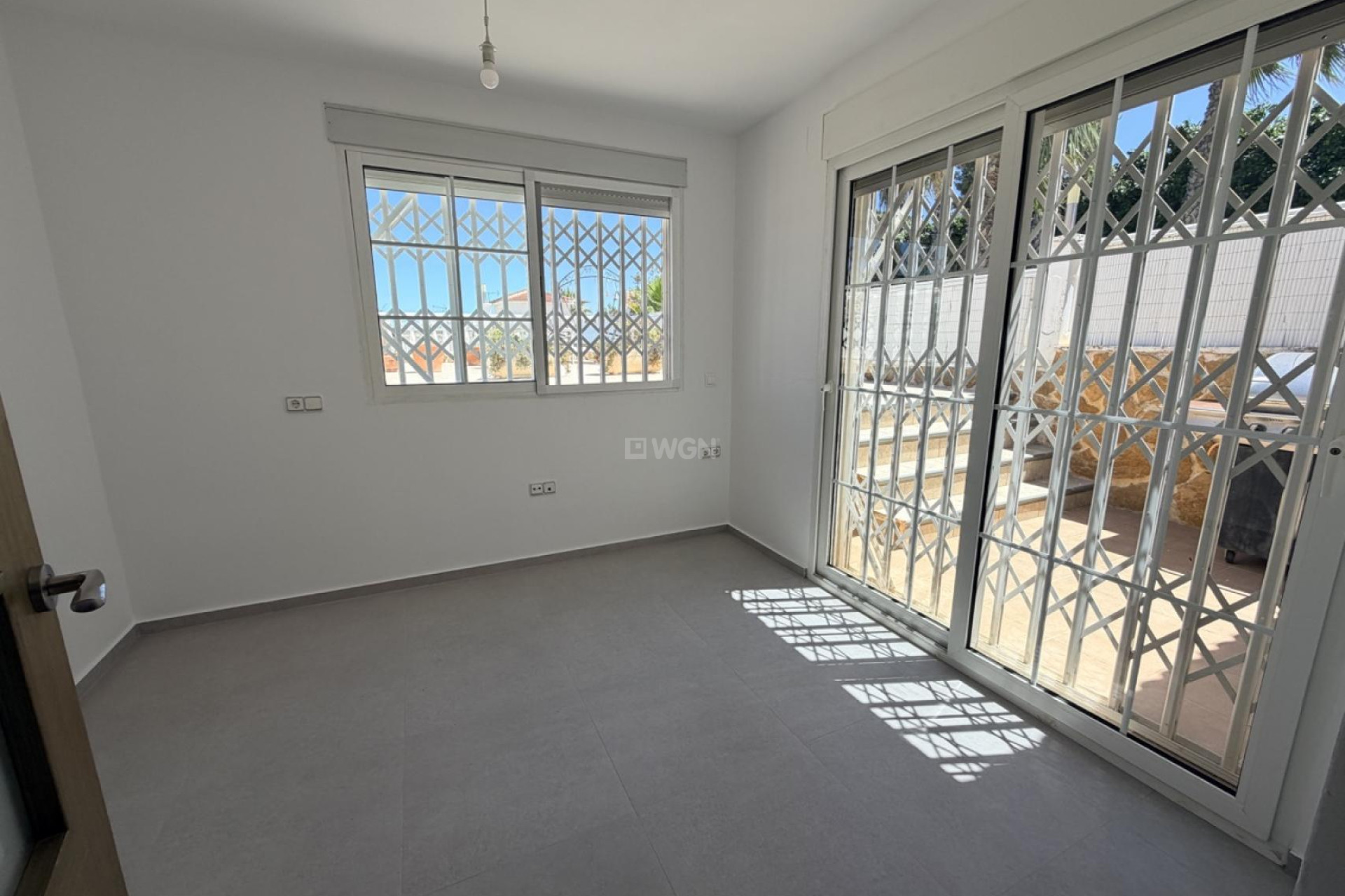 Resale - Villa - Torrevieja - Costa Blanca