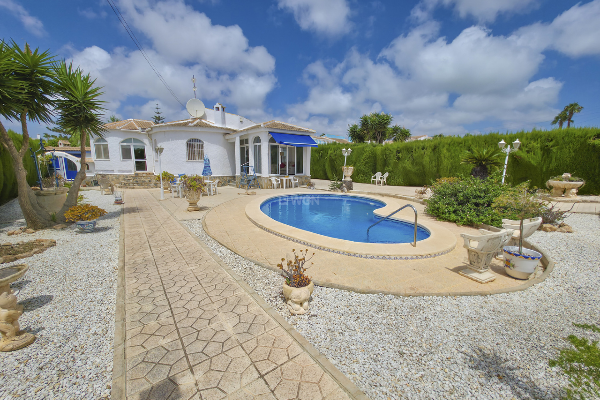 Resale - Villa - Torrevieja - Costa Blanca