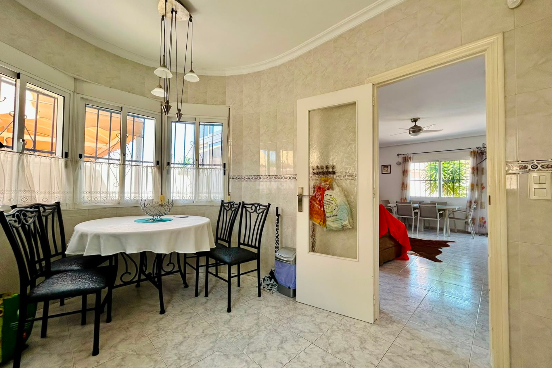 Resale - Villa - Torrevieja - Costa Blanca