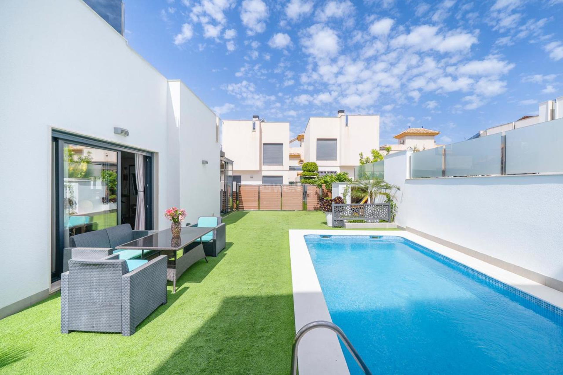 Resale - Villa - Torrevieja - Costa Blanca