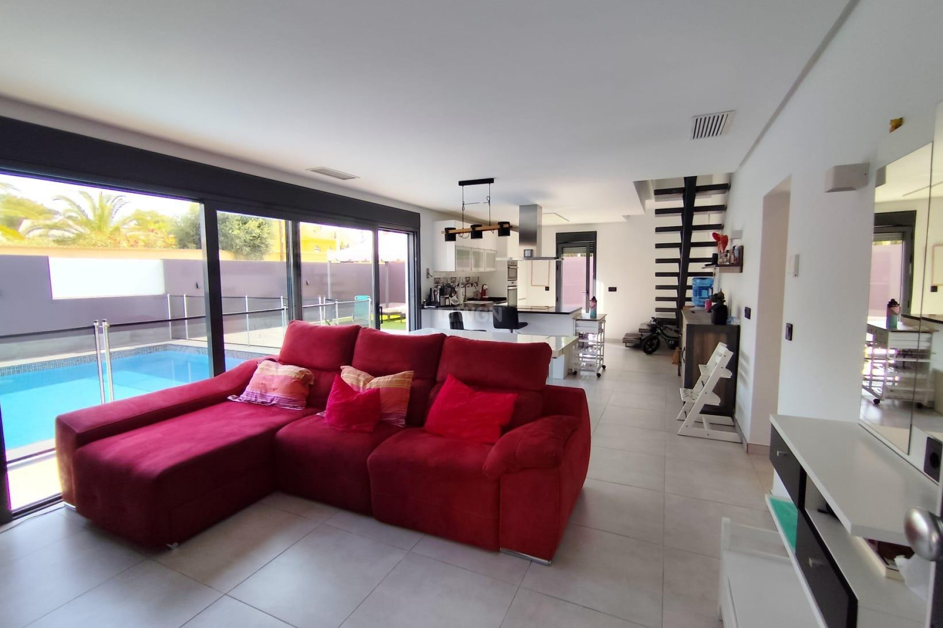 Resale - Villa - Torrevieja - El Chaparral