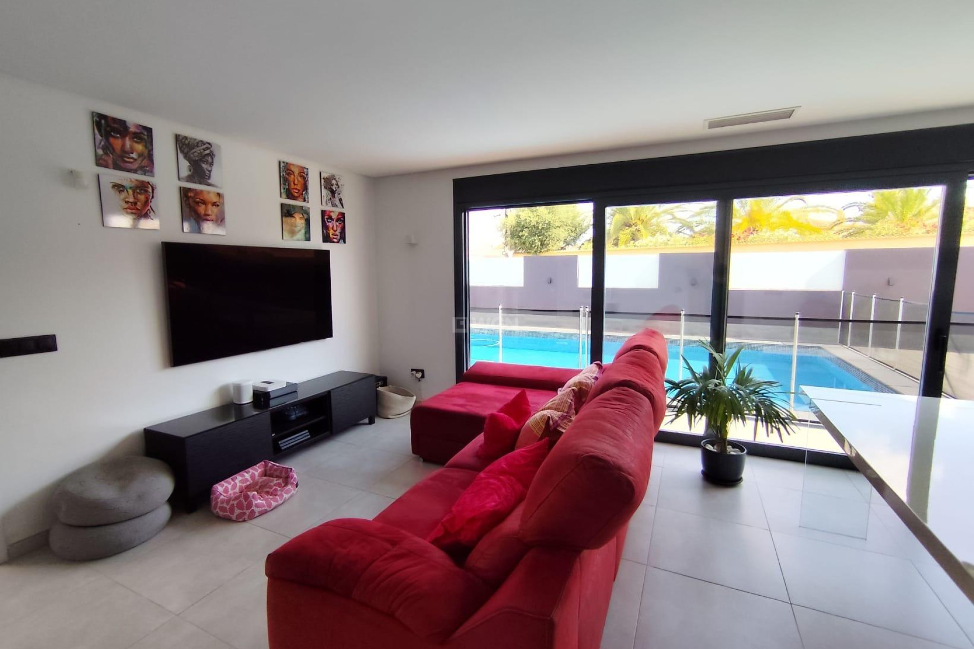 Resale - Villa - Torrevieja - El Chaparral