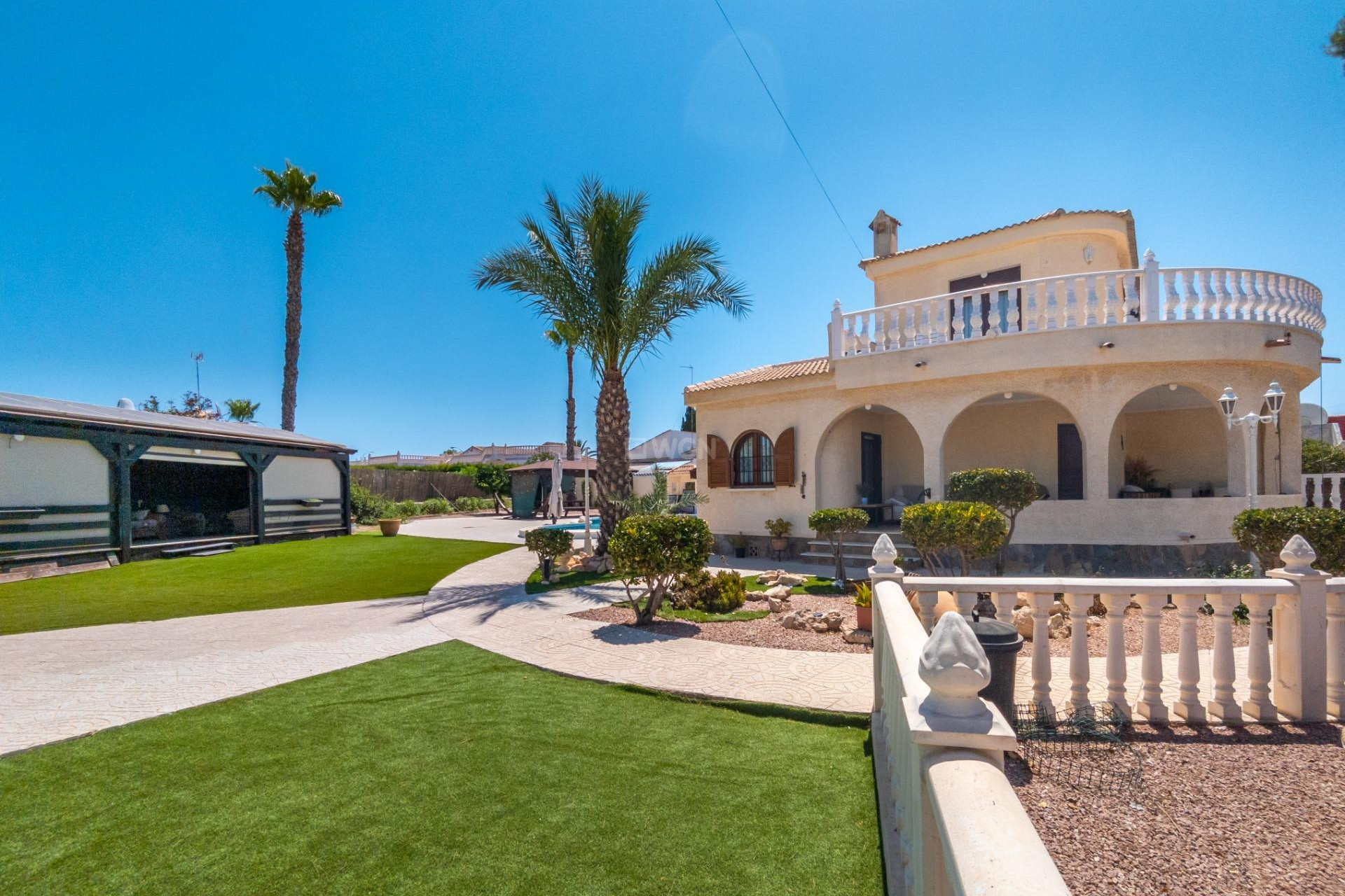 Resale - Villa - Torrevieja - El Chaparral