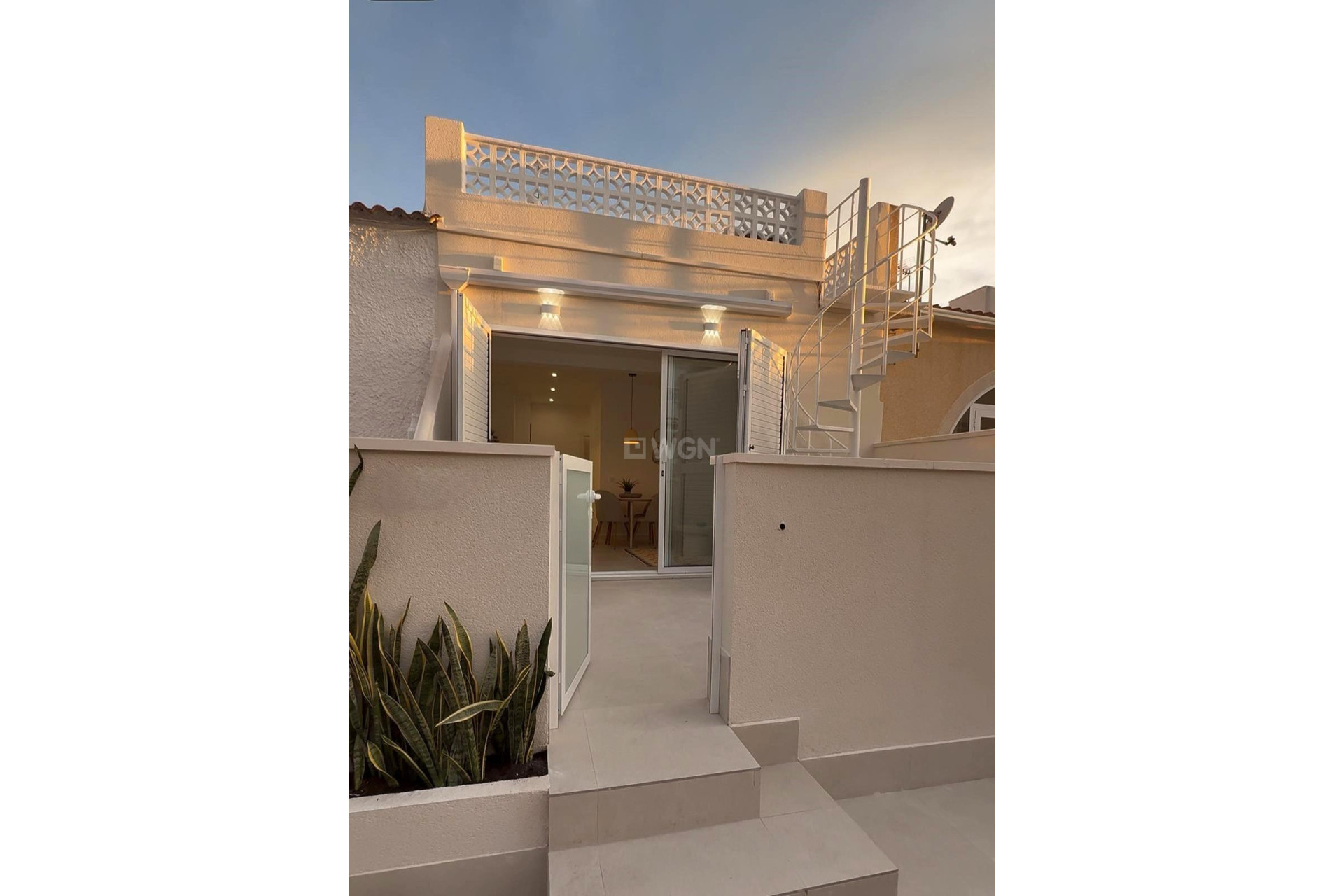 Resale - Villa - Torrevieja - El Chaparral