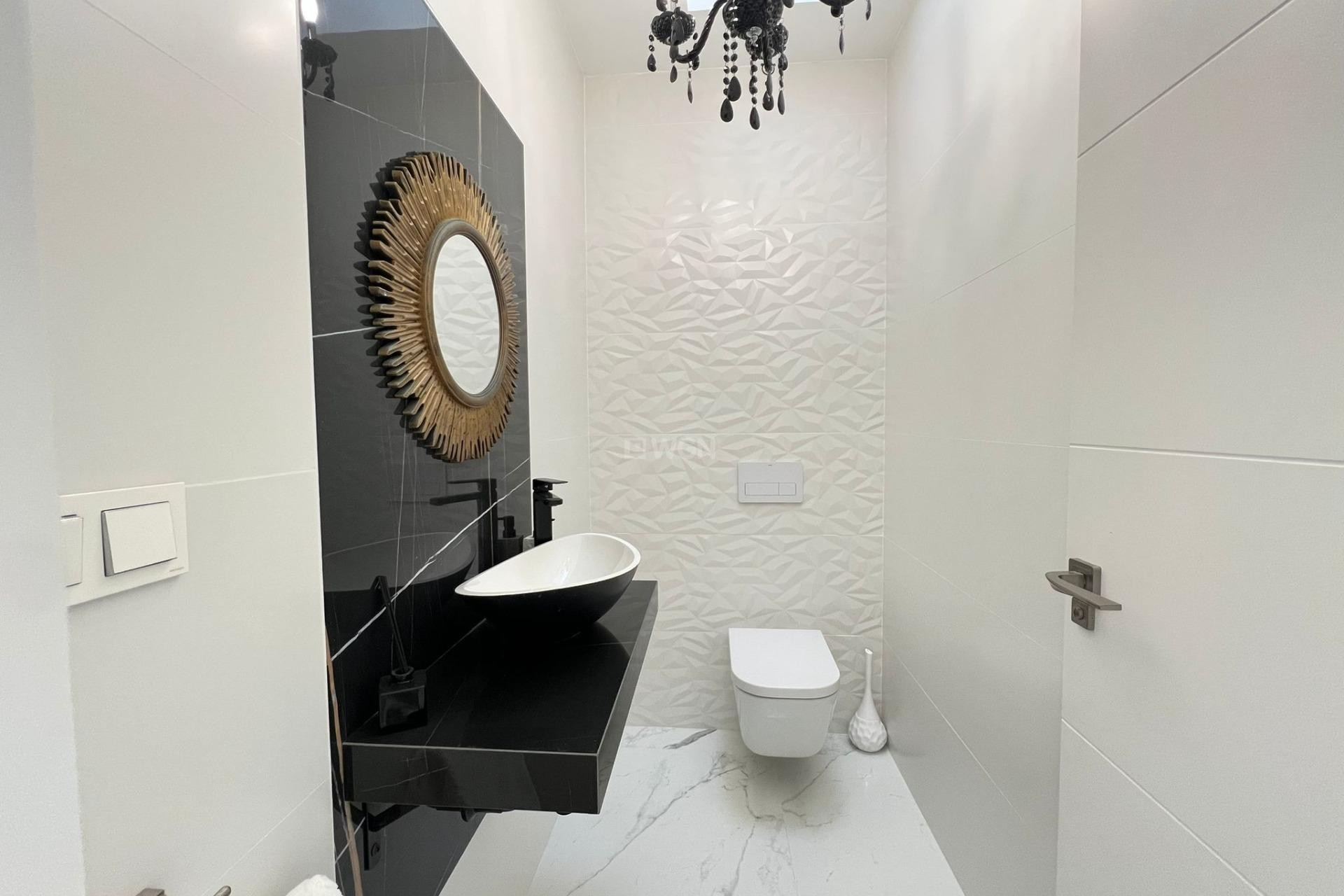 Resale - Villa - Torrevieja - La Mata