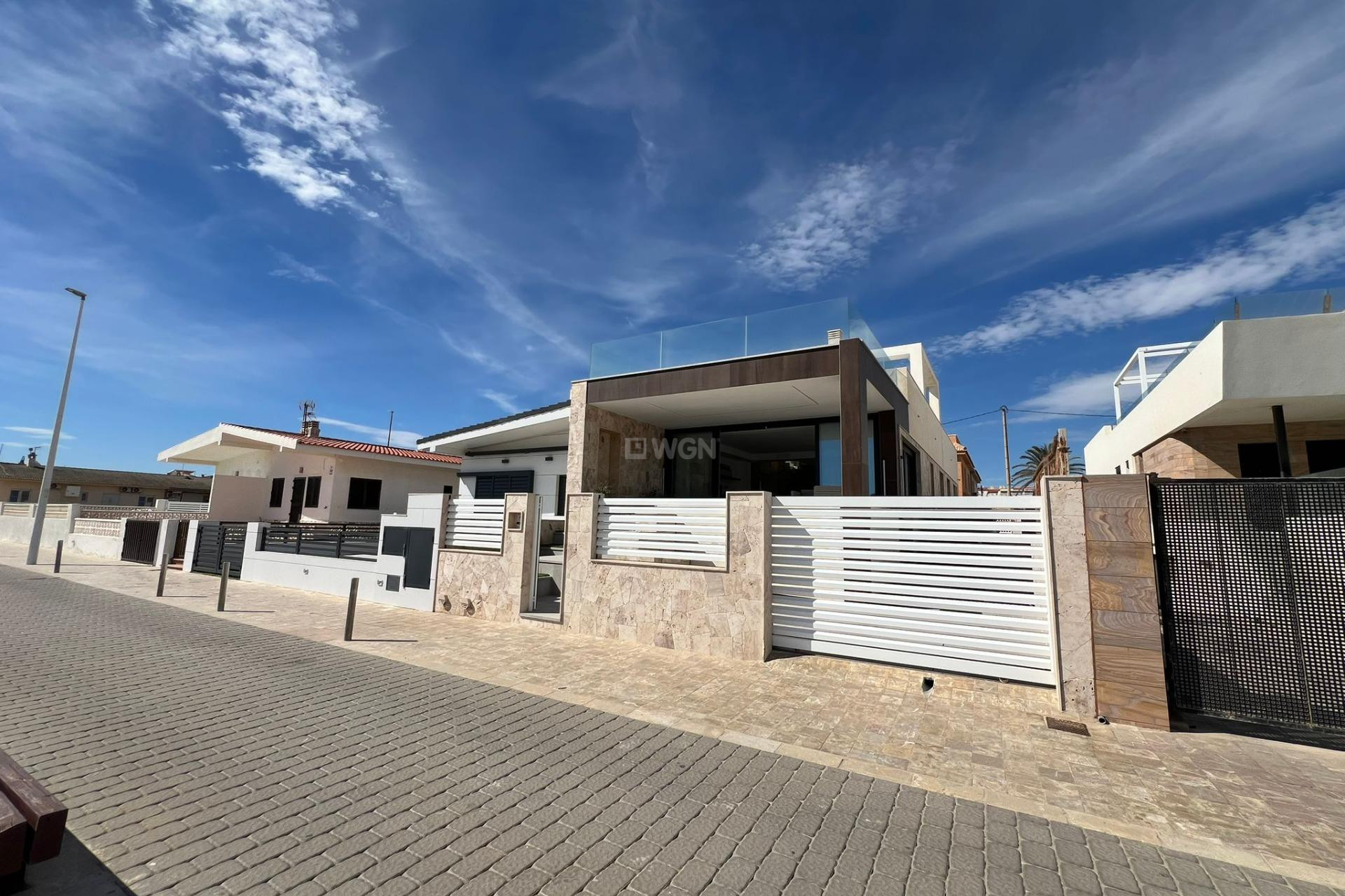 Resale - Villa - Torrevieja - La Mata