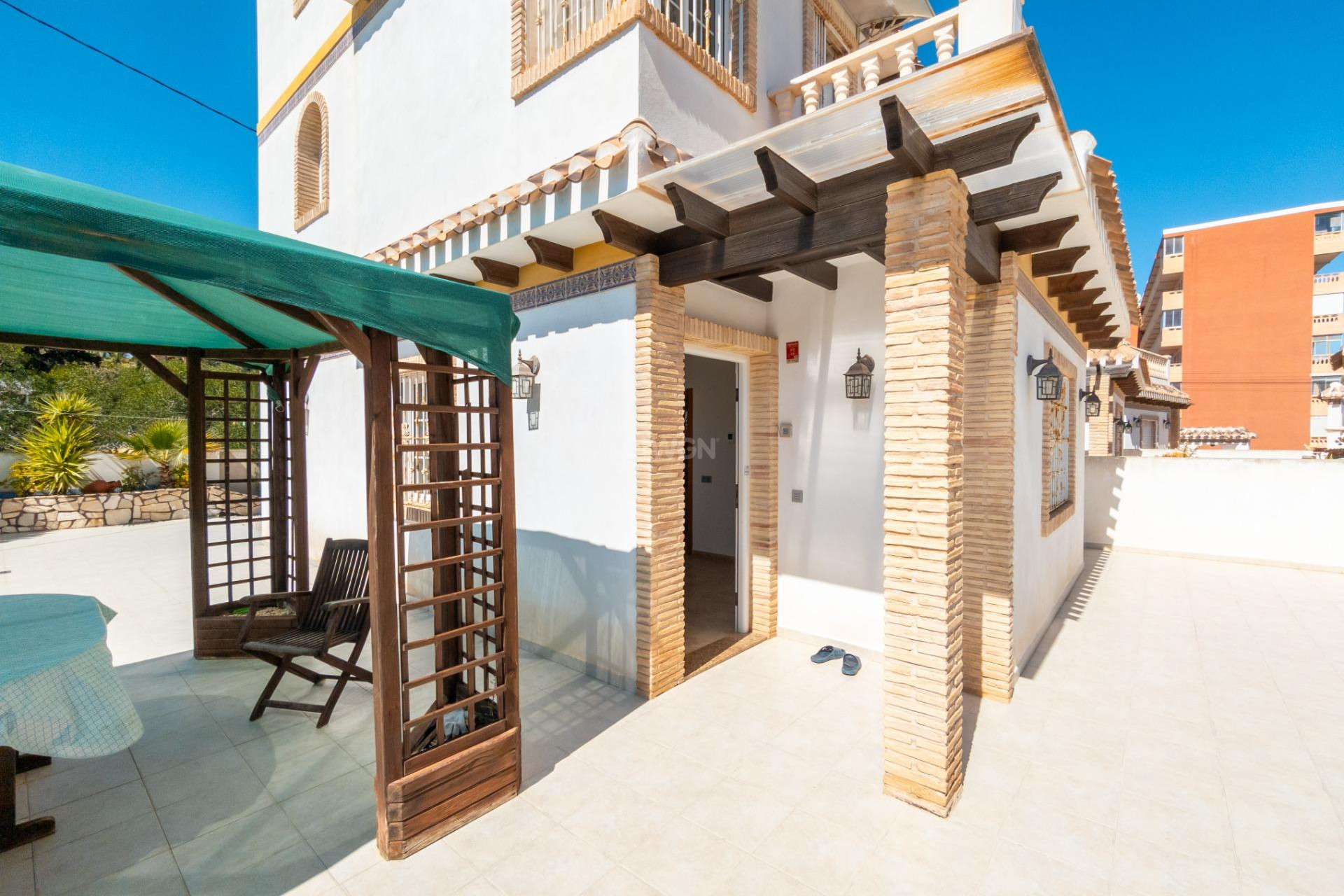 Resale - Villa - Torrevieja - La Mata