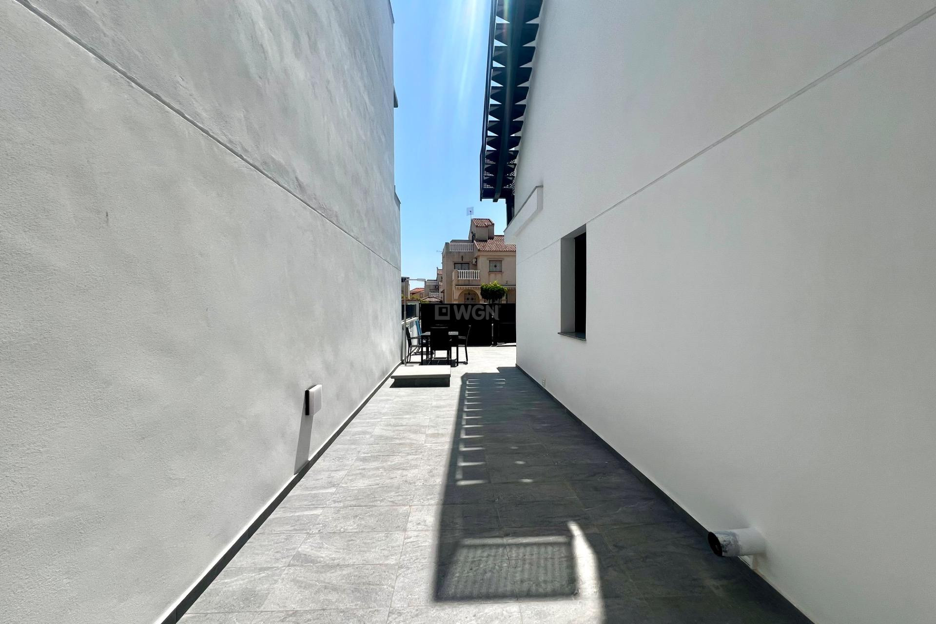 Resale - Villa - Torrevieja - La Siesta - El Salado - Torreta