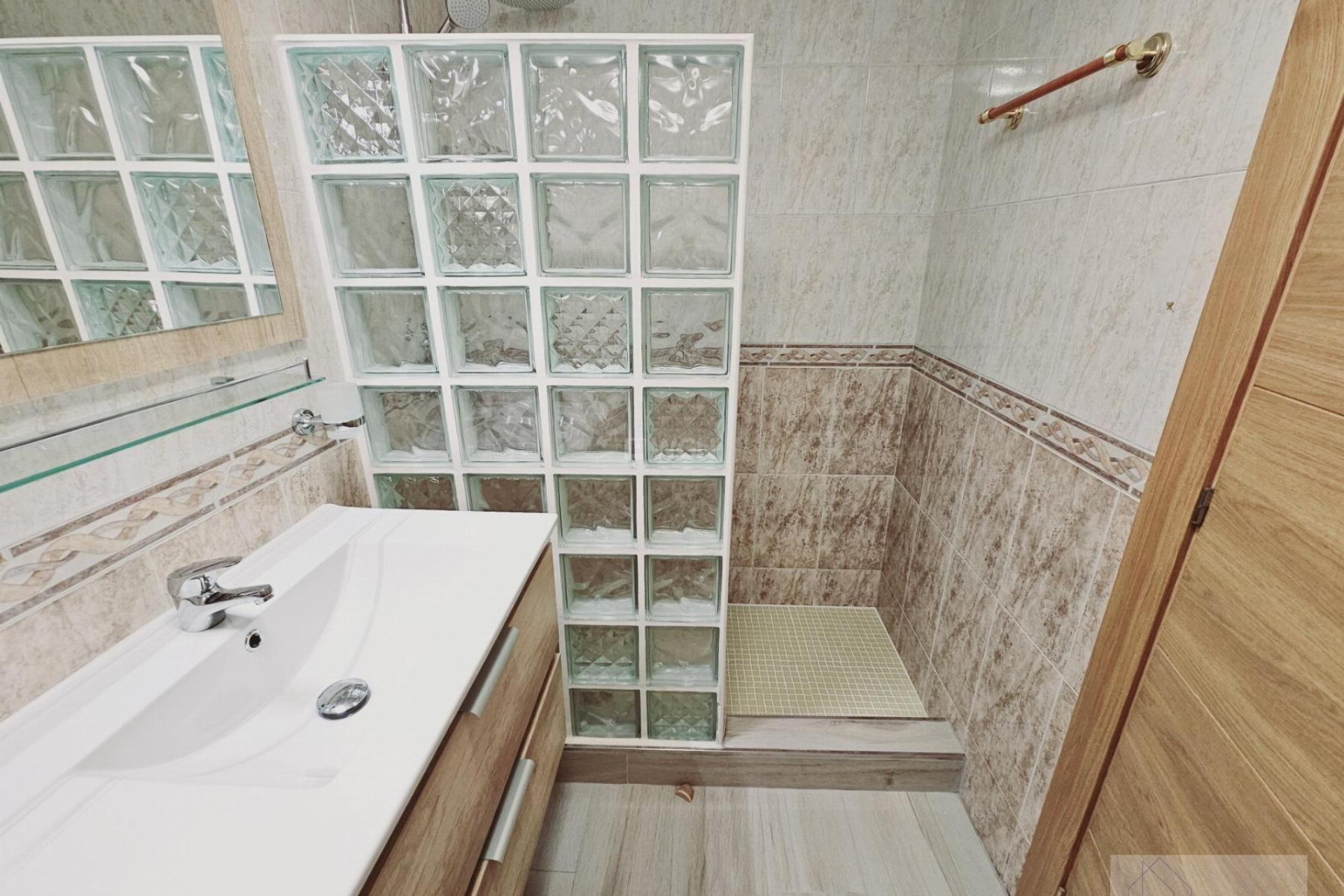 Resale - Villa - Torrevieja - La Siesta - El Salado - Torreta