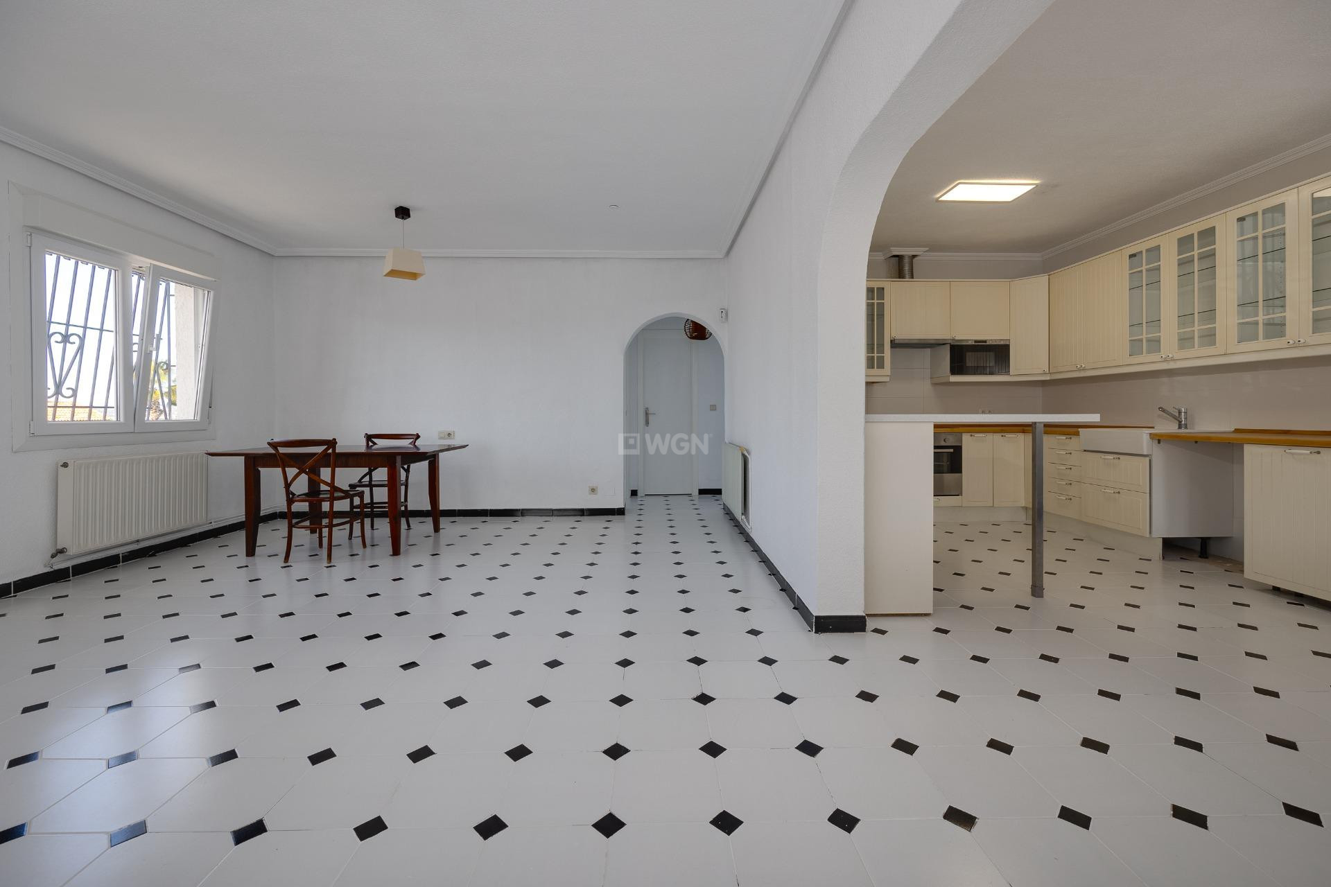 Resale - Villa - Torrevieja - La Siesta - El Salado - Torreta