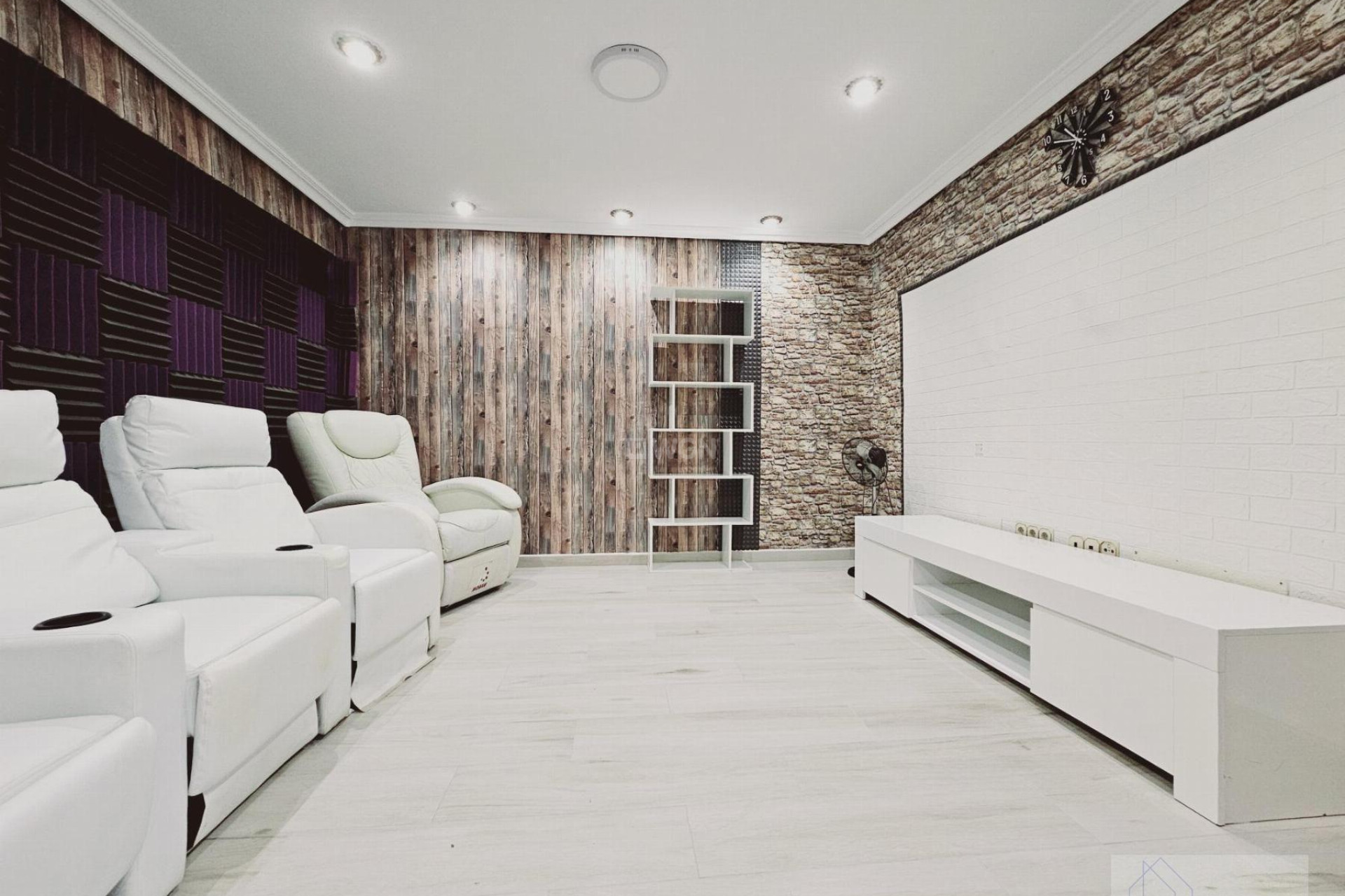 Resale - Villa - Torrevieja - La Siesta - El Salado - Torreta