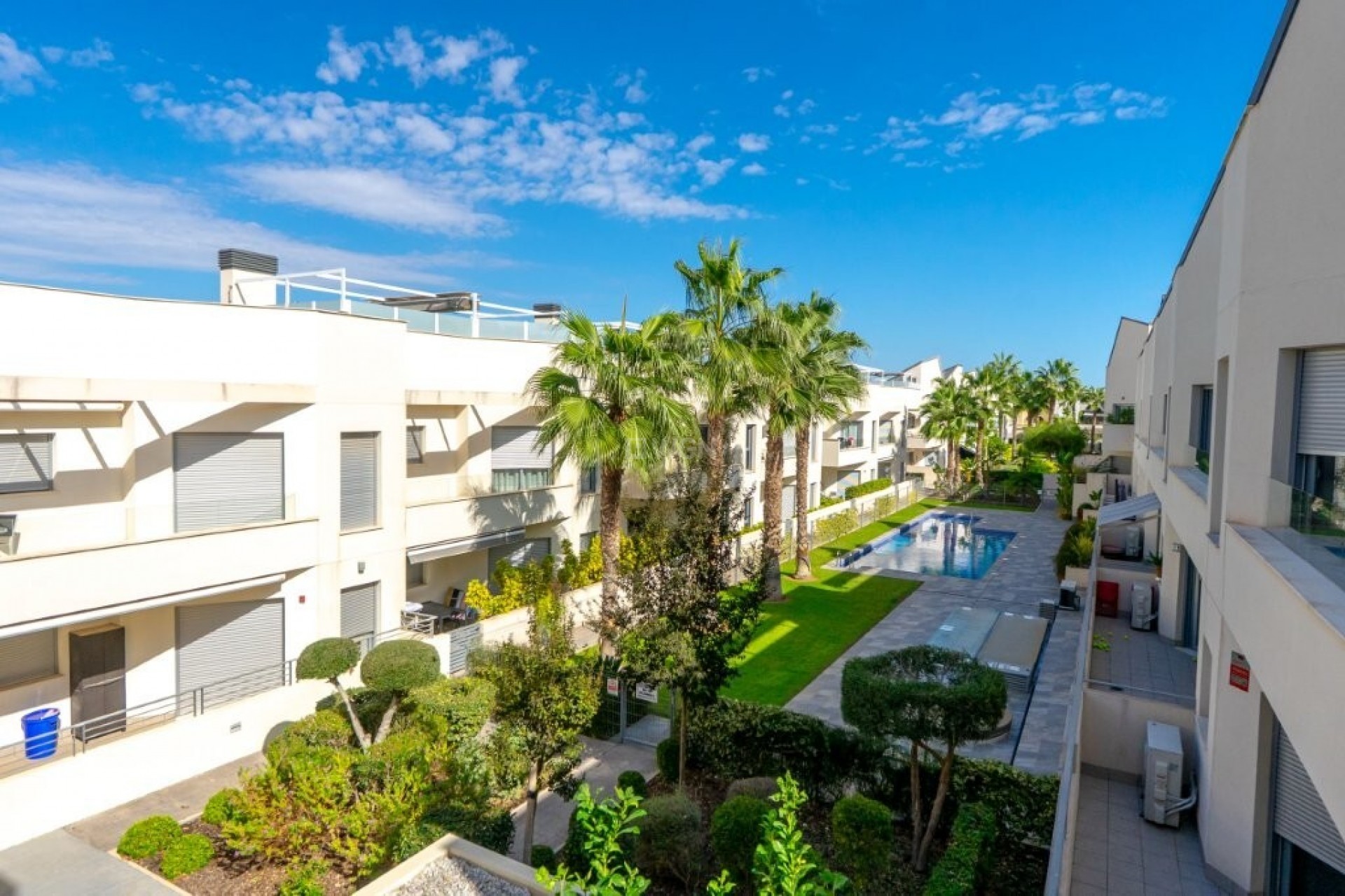 Resale - Villa - Torrevieja - La Veleta