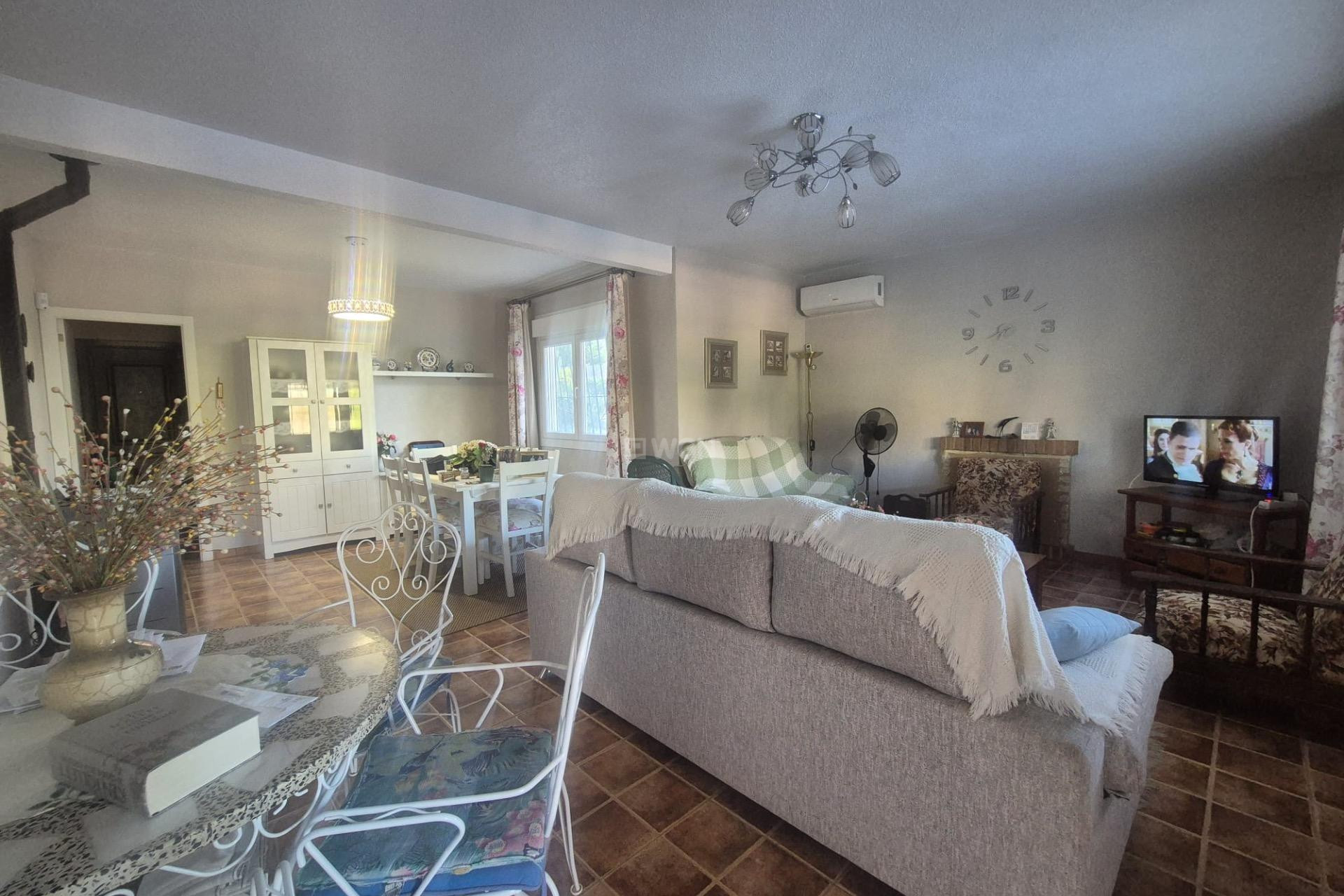 Resale - Villa - Torrevieja - Los Balcones - Los Altos del Edén