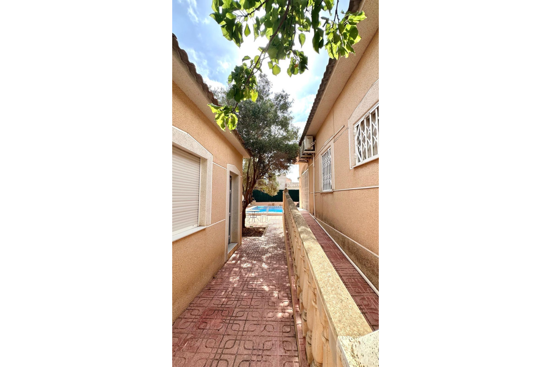Resale - Villa - Torrevieja - Los Balcones - Los Altos del Edén