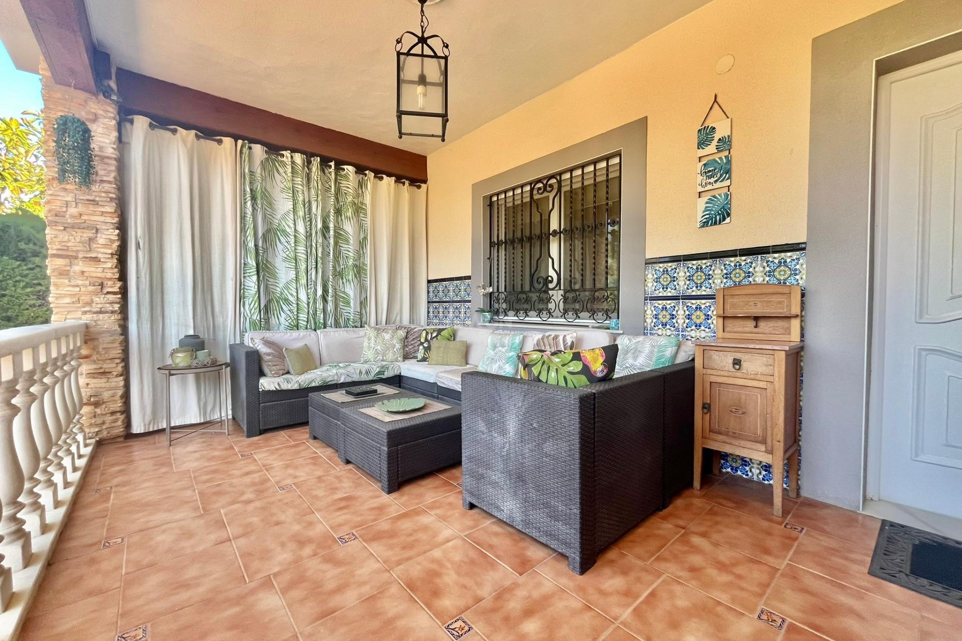 Resale - Villa - Torrevieja - Los Balcones - Los Altos del Edén