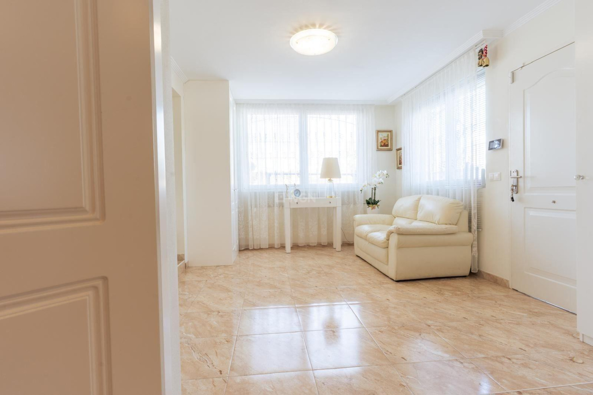 Resale - Villa - Torrevieja - Los Balcones - Los Altos del Edén