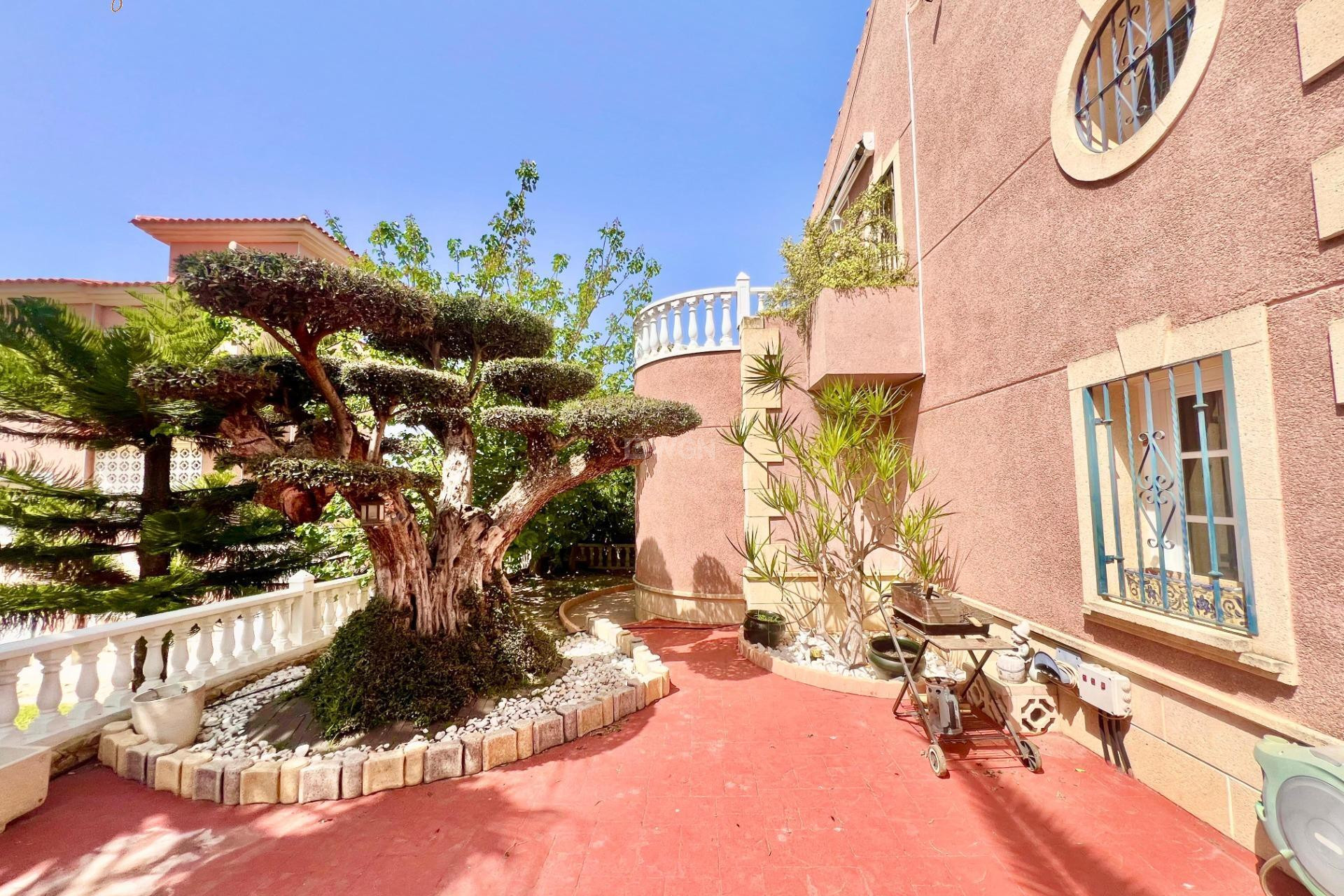 Resale - Villa - Torrevieja - Los Balcones - Los Altos del Edén