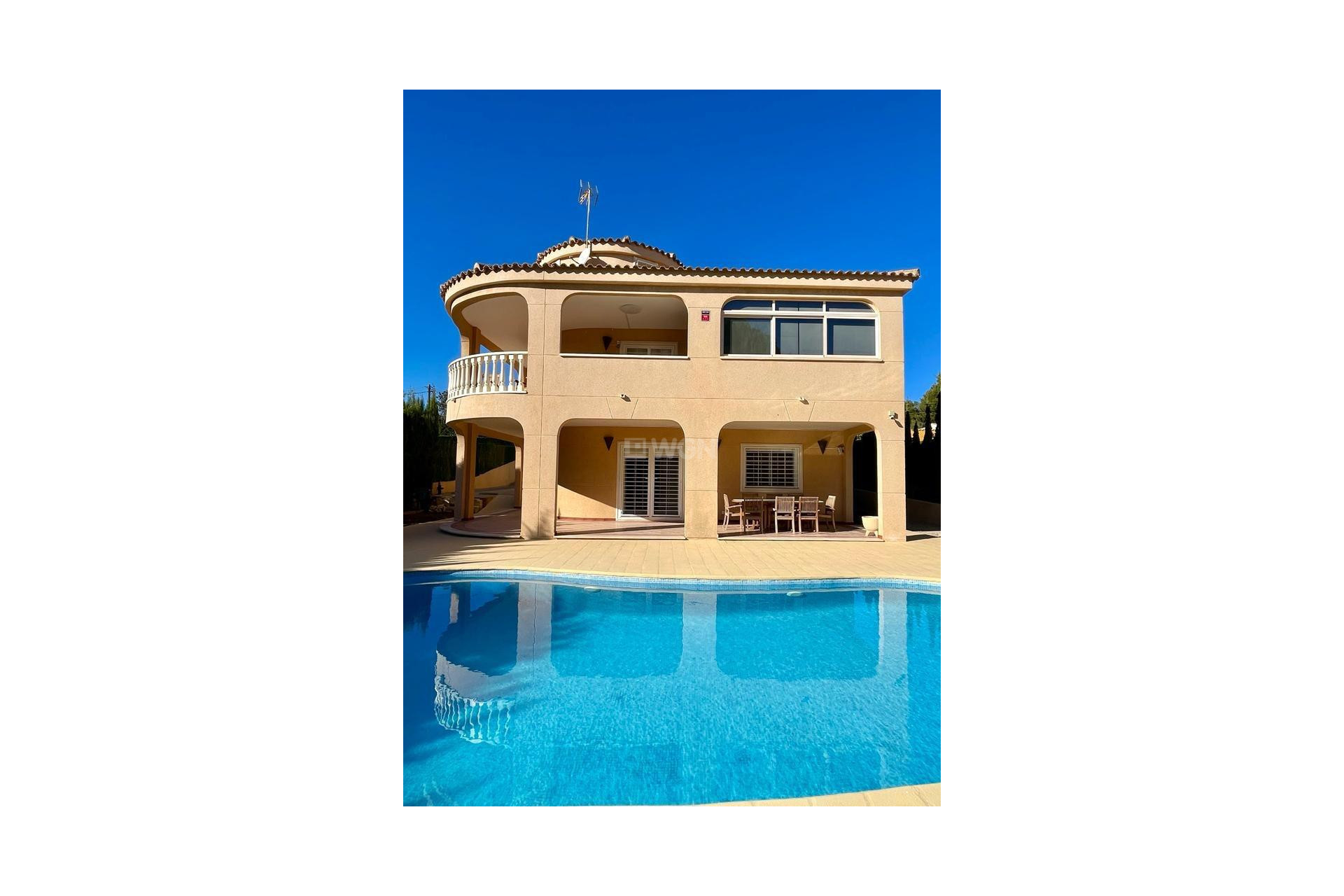 Resale - Villa - Torrevieja - Los Balcones