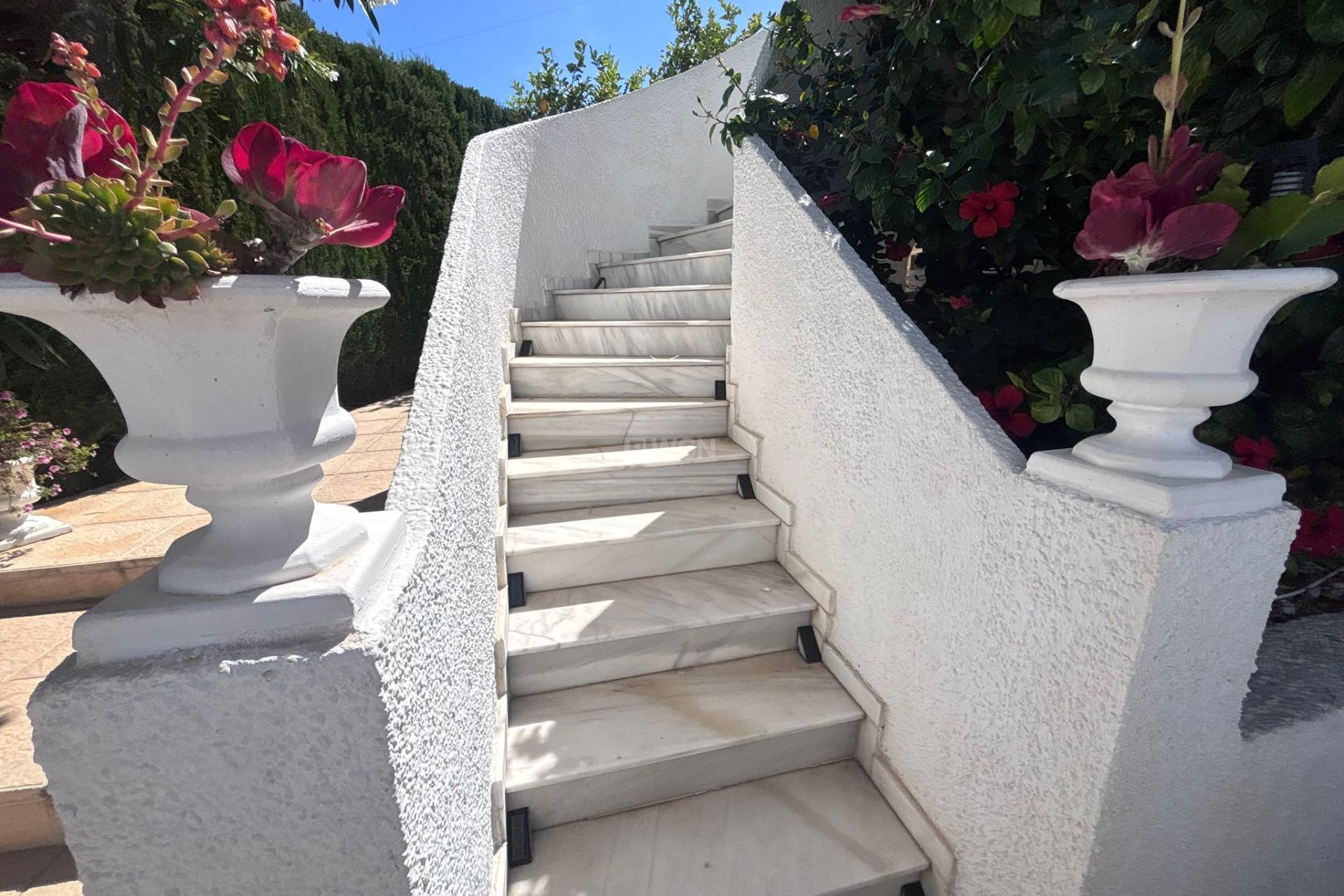 Resale - Villa - Torrevieja - Los Balcones