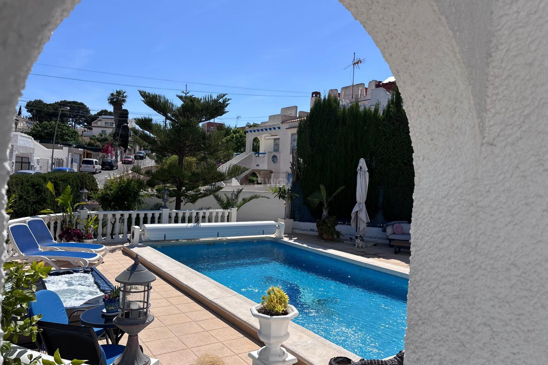 Resale - Villa - Torrevieja - Los Balcones