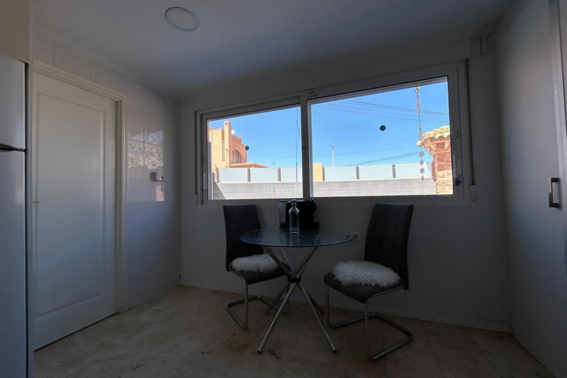 Resale - Villa - Torrevieja - Los Frutales