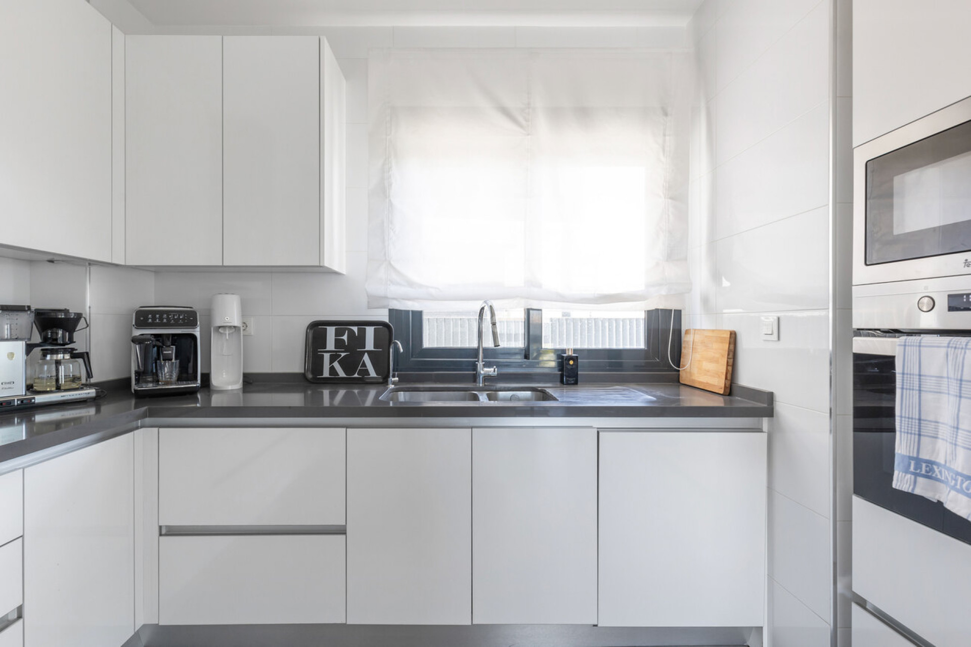 Resale - Villa - Torrevieja - Rosaleda