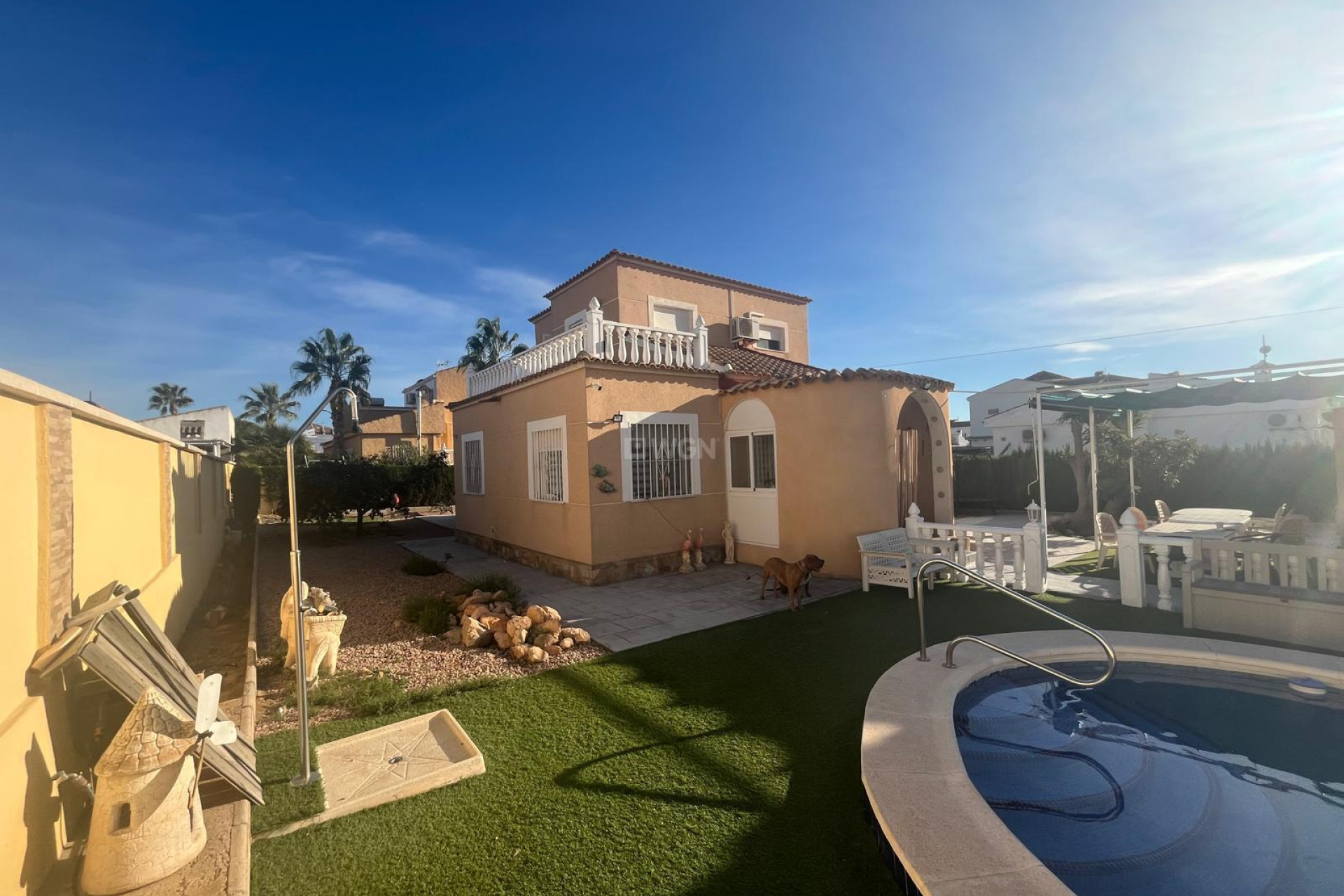 Resale - Villa - Torrevieja - San Luis