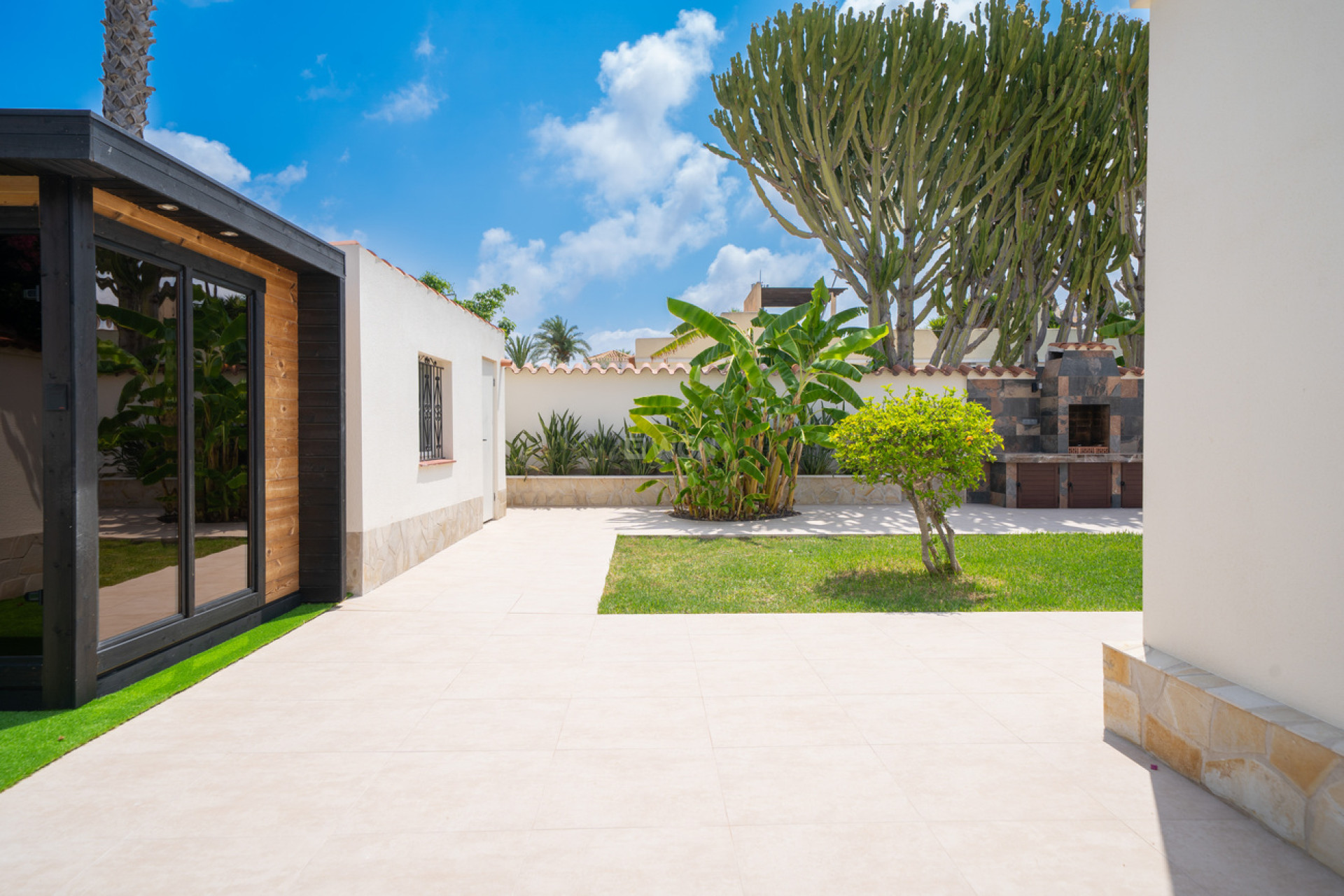Resale - Villa - Torrevieja - Torreta