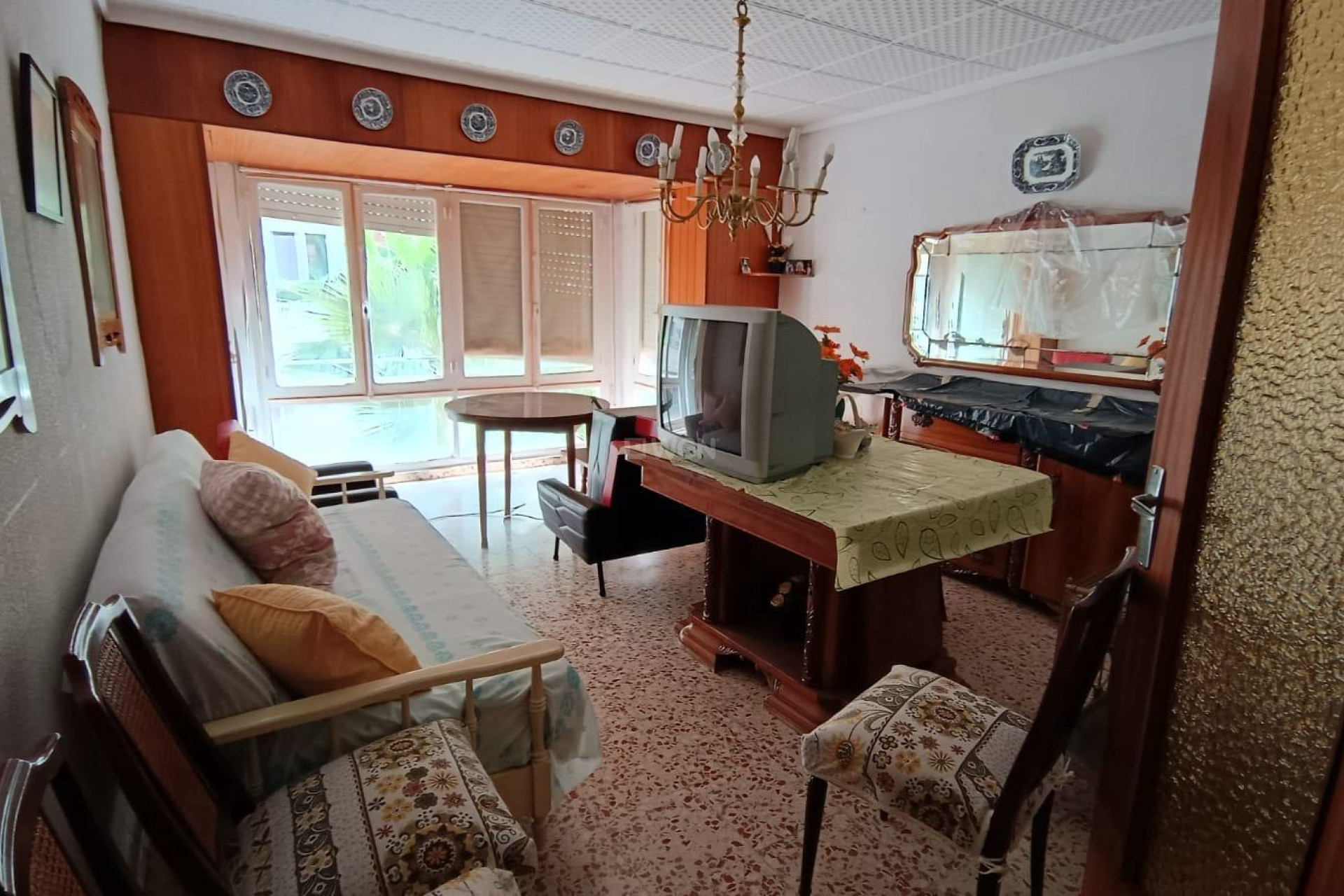 Resale - Villa - Torrevieja