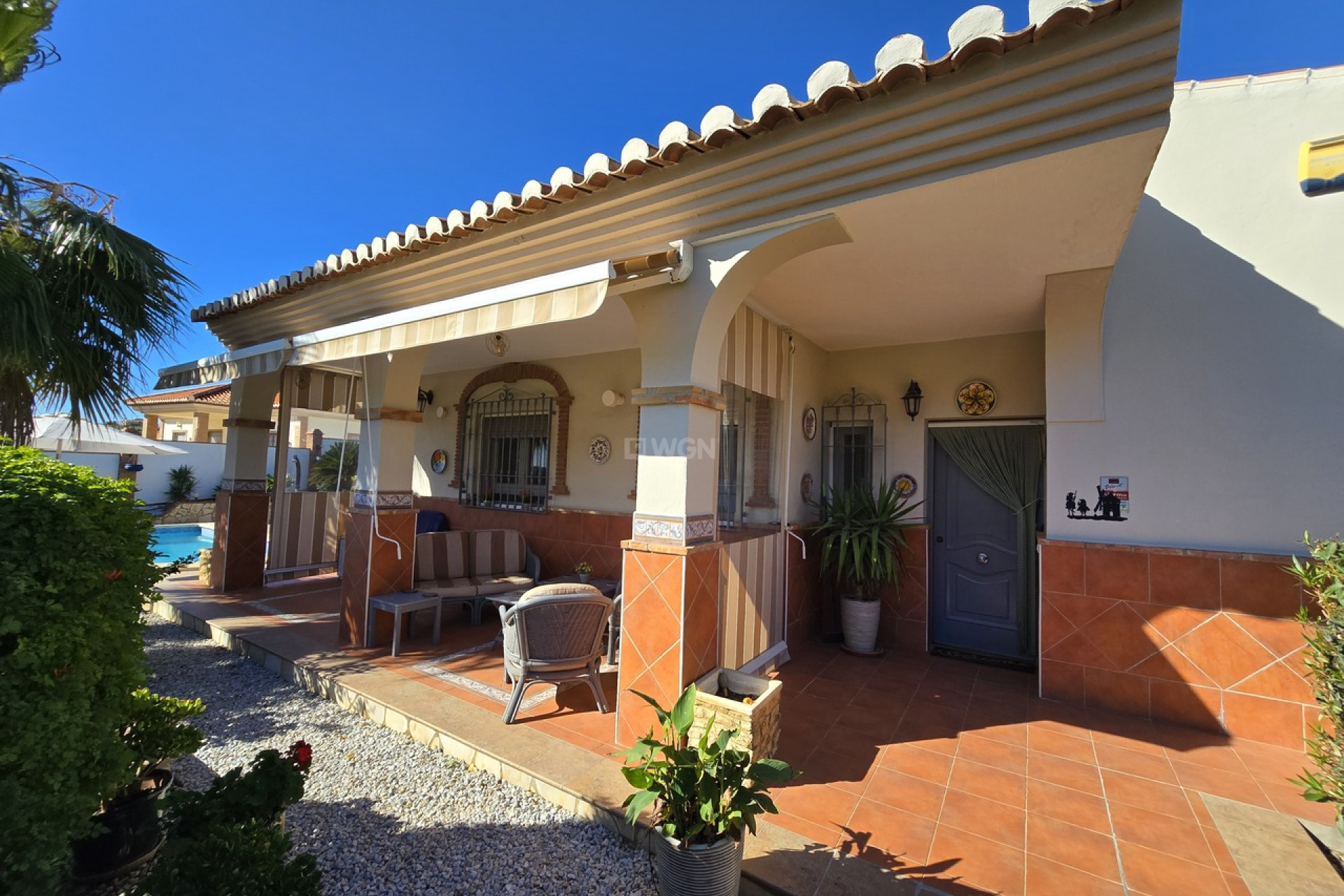 Resale - Villa - Venta Baja - Inland