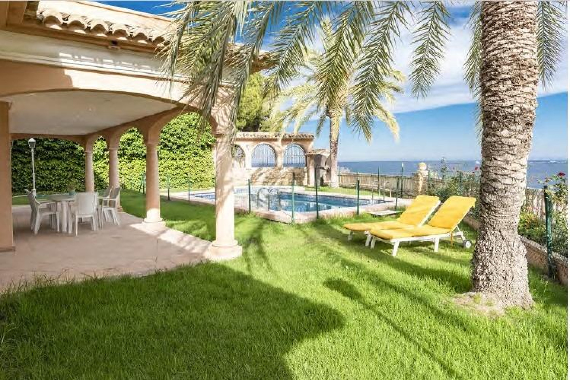 Resale - Villa - Villajoyosa - Playa