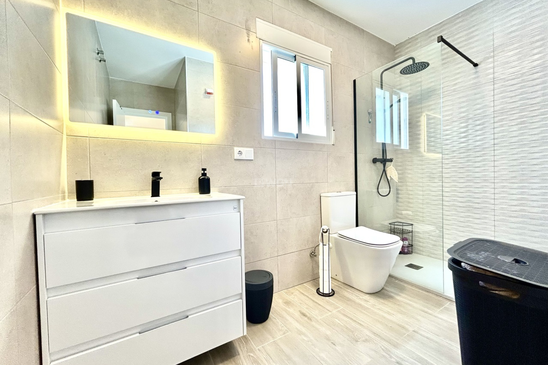 Resale - Villa - Villamartin - Costa Blanca