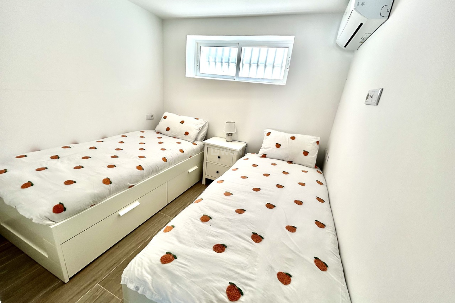 Resale - Villa - Villamartin - Costa Blanca