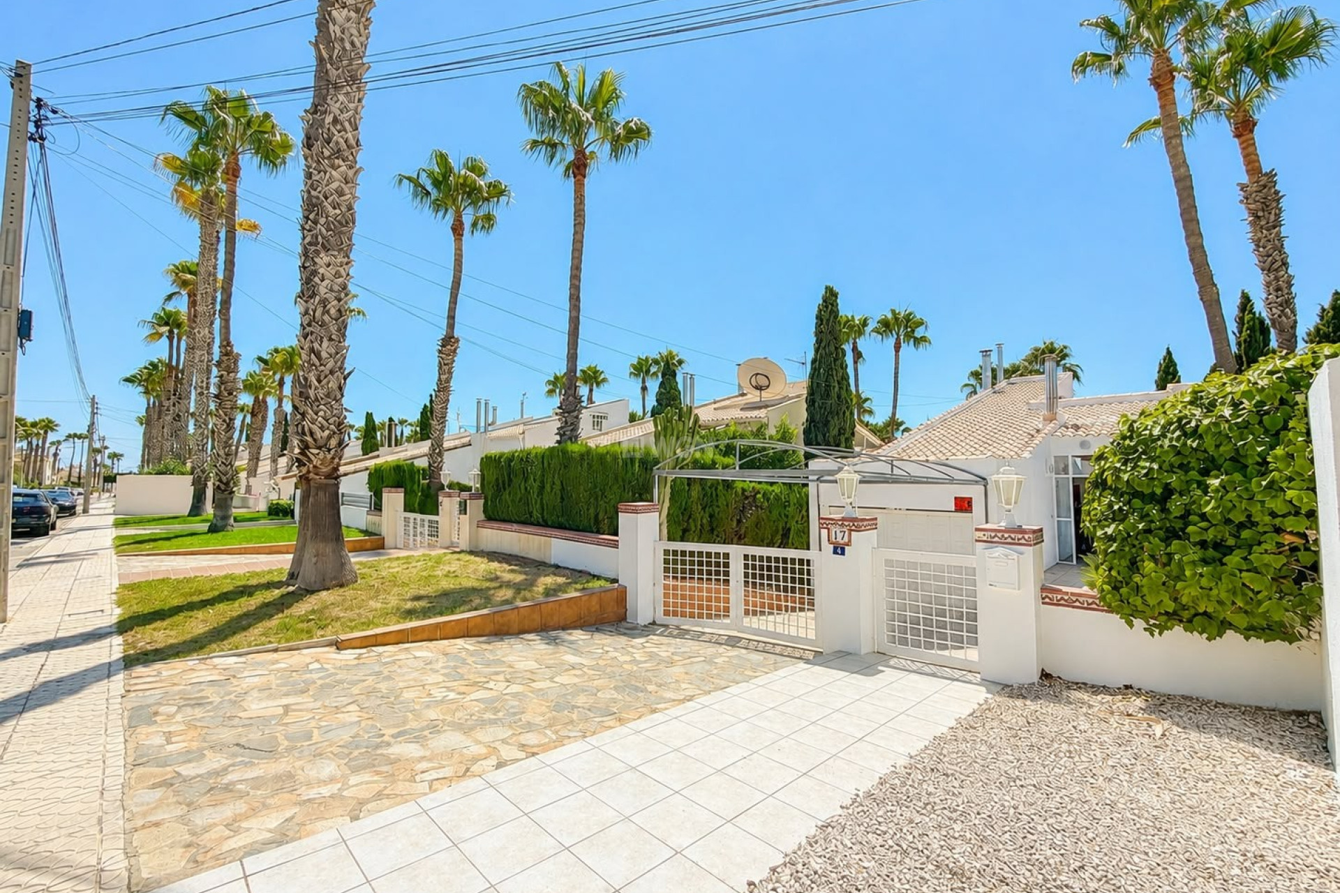 Resale - Villa - Villamartin - Costa Blanca