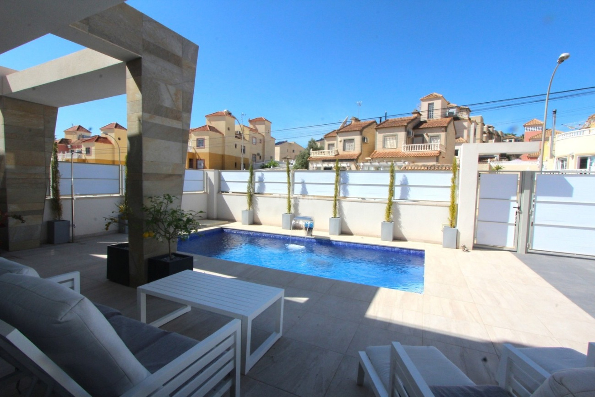 Resale - Villa - Villamartin - El Galan