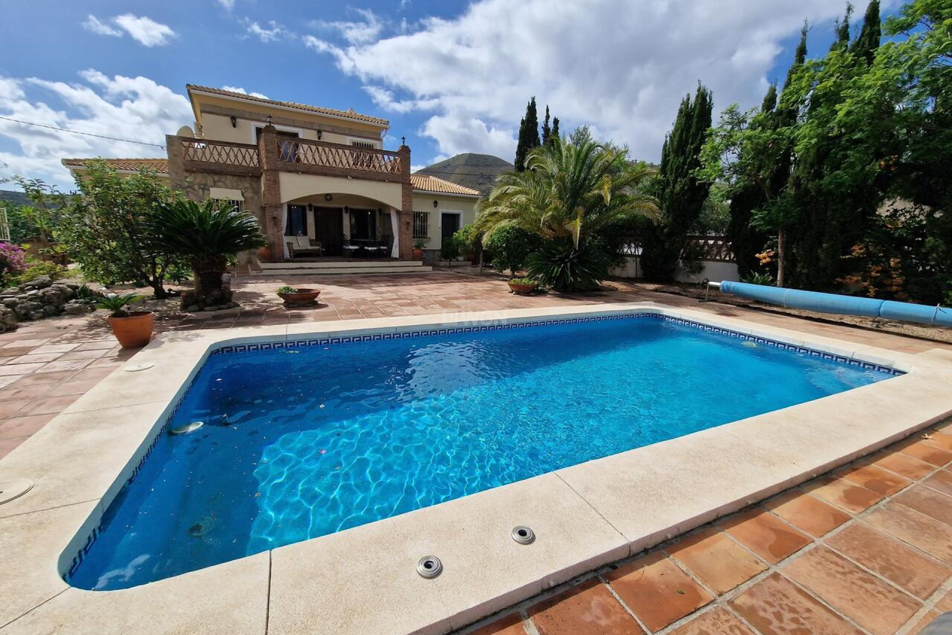 Resale - Villa - Vinuela - Inland