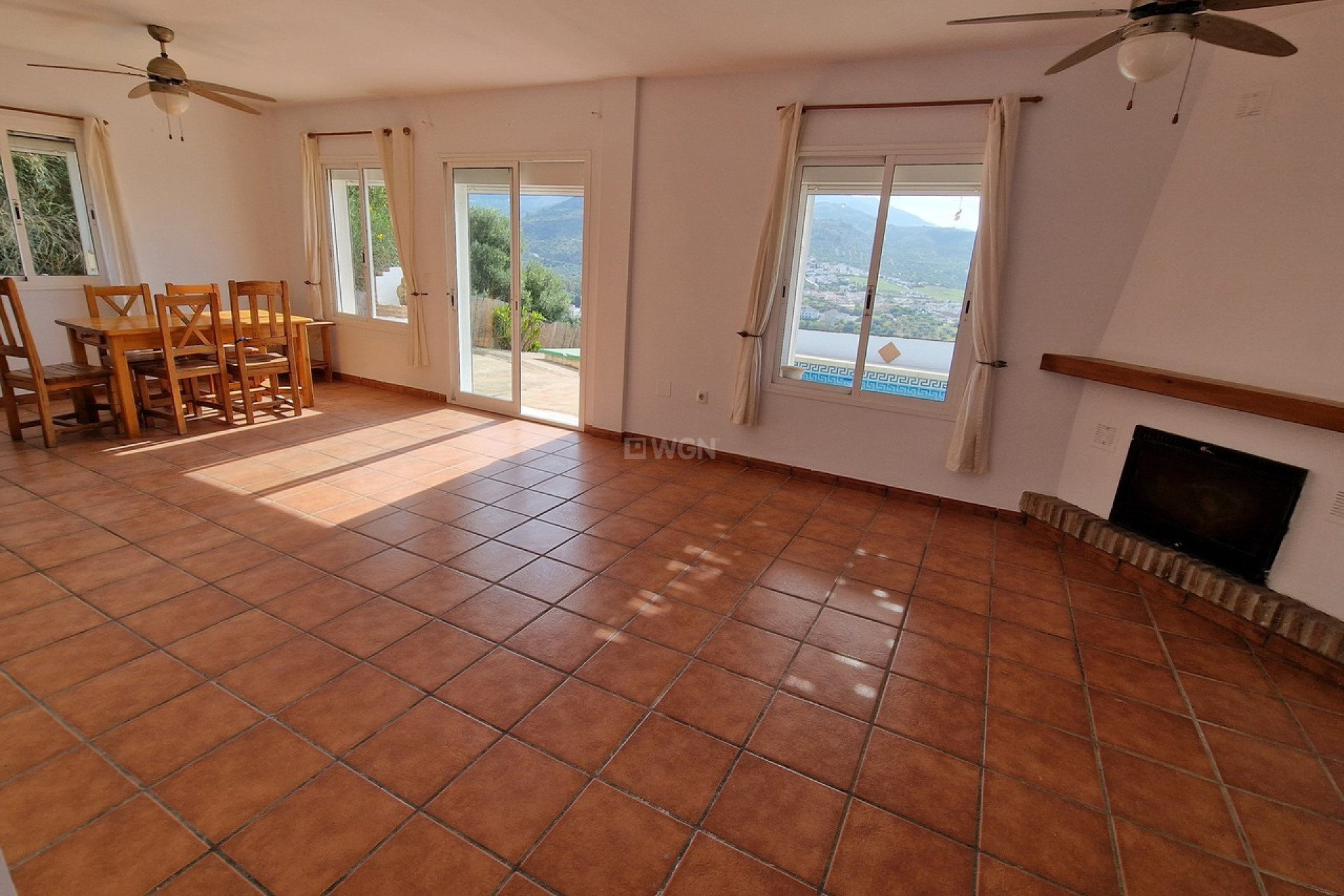 Resale - Villa - Vinuela - Inland