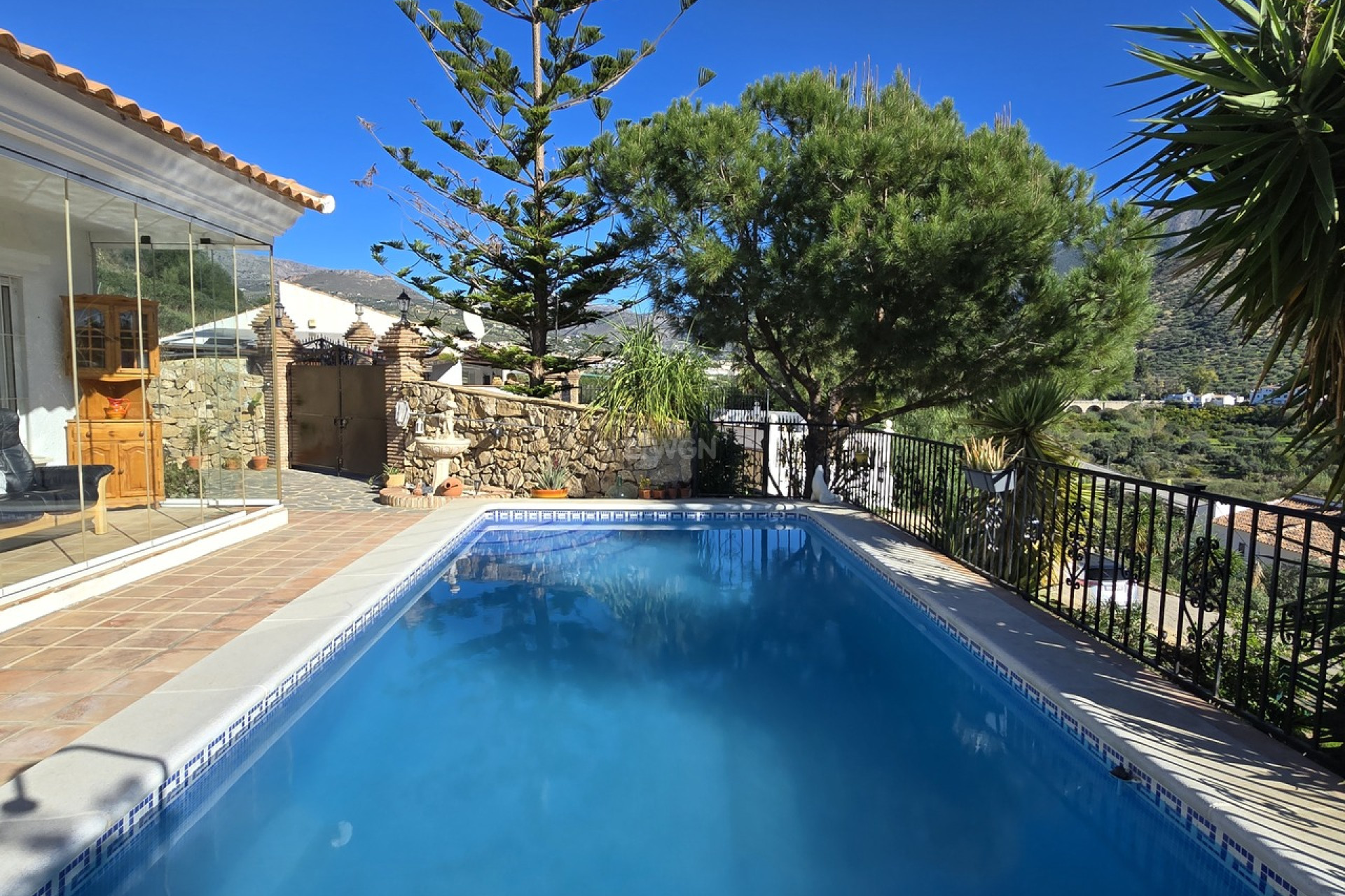 Resale - Villa - Vinuela - Inland