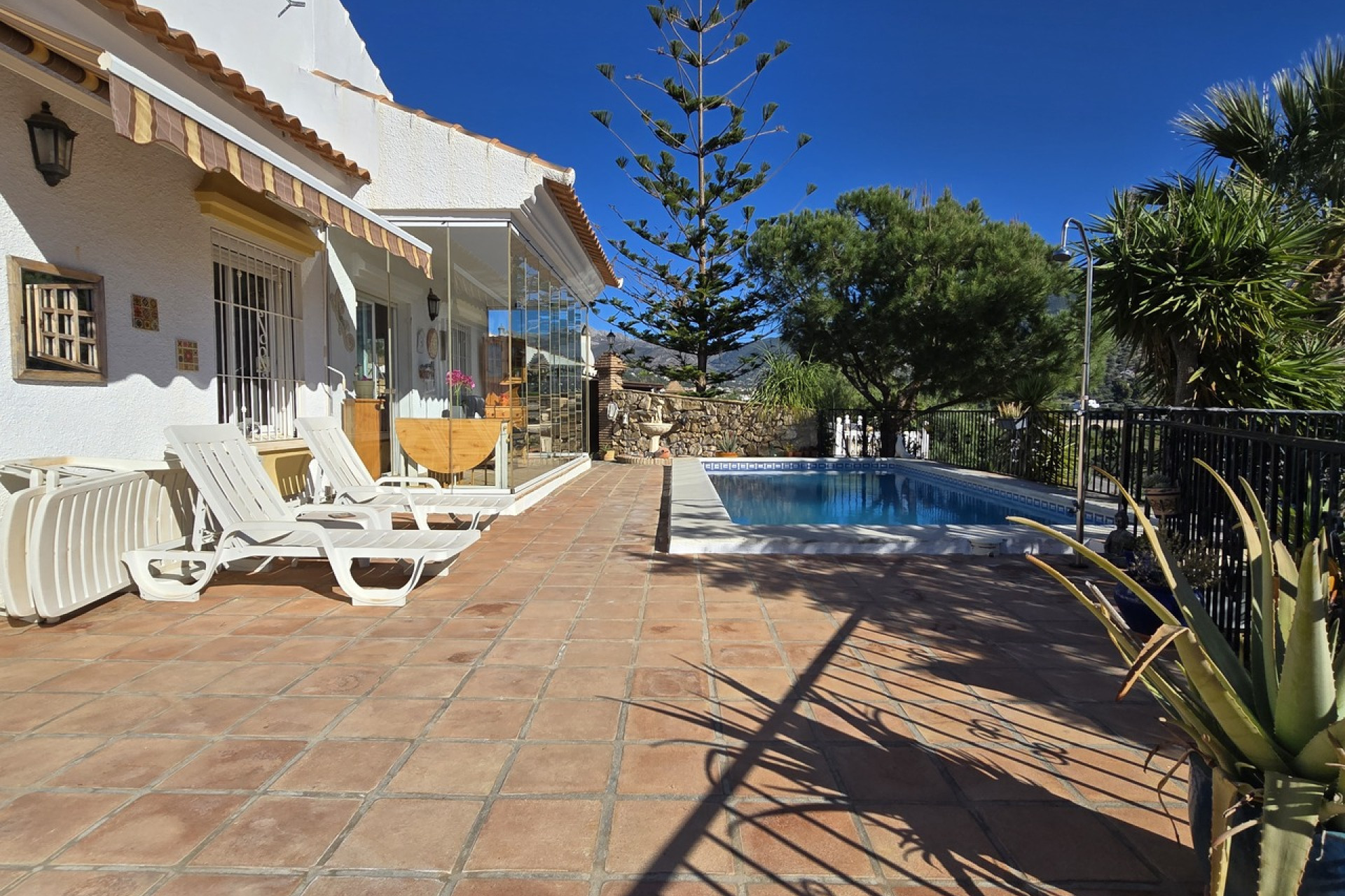 Resale - Villa - Vinuela - Inland