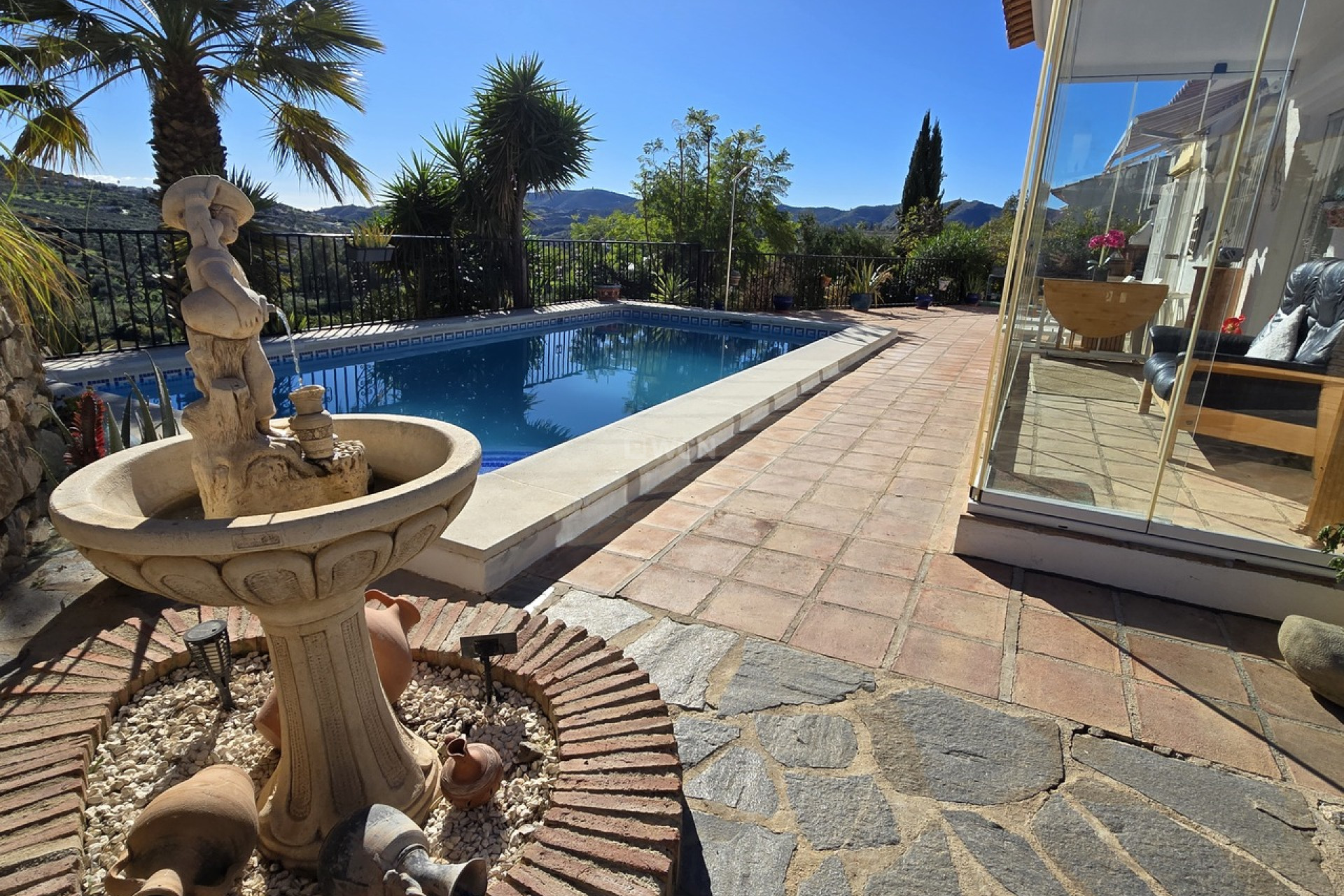 Resale - Villa - Vinuela - Inland